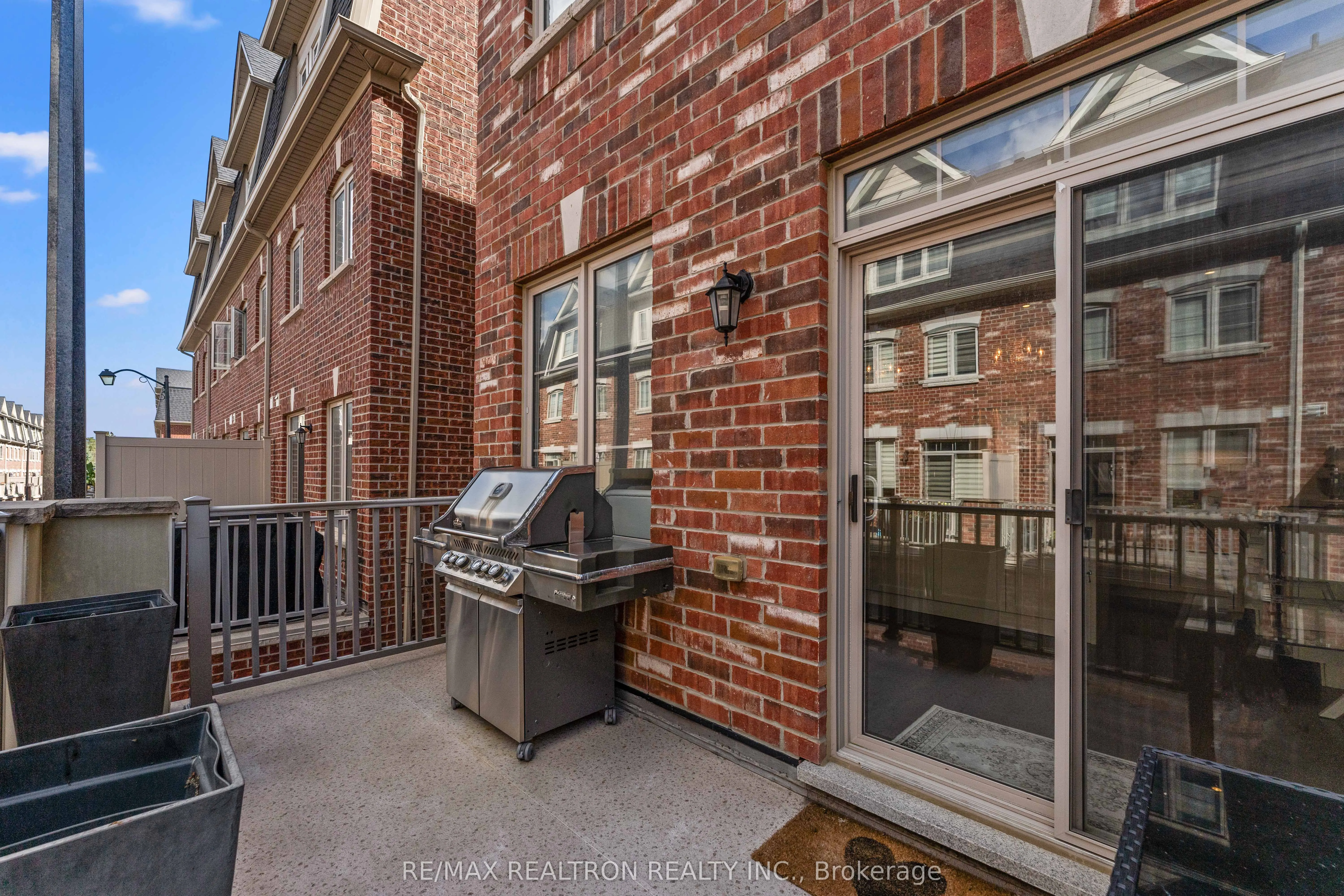 1331 Major Mackenzie Drive, #30