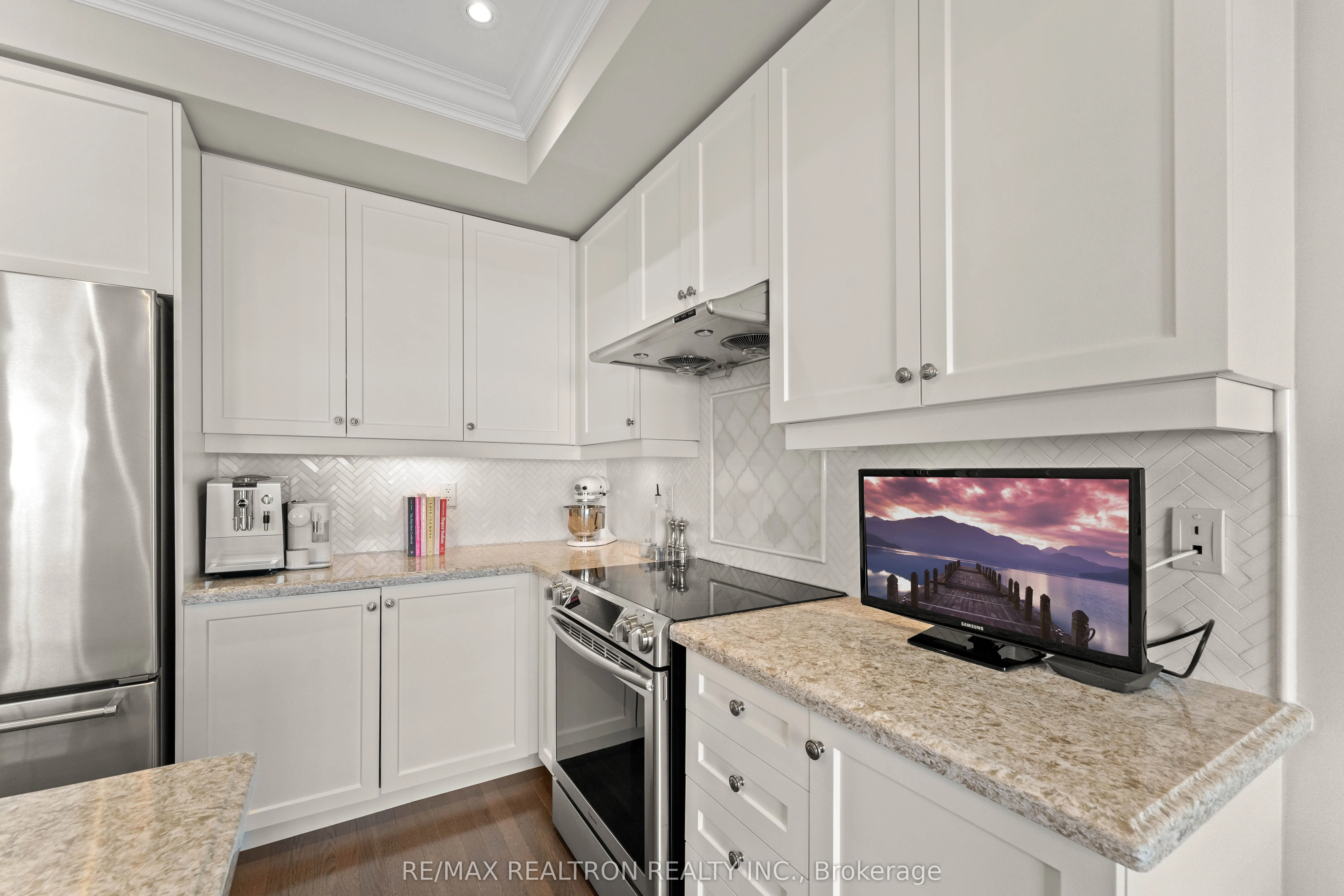1331 Major Mackenzie Drive, #30