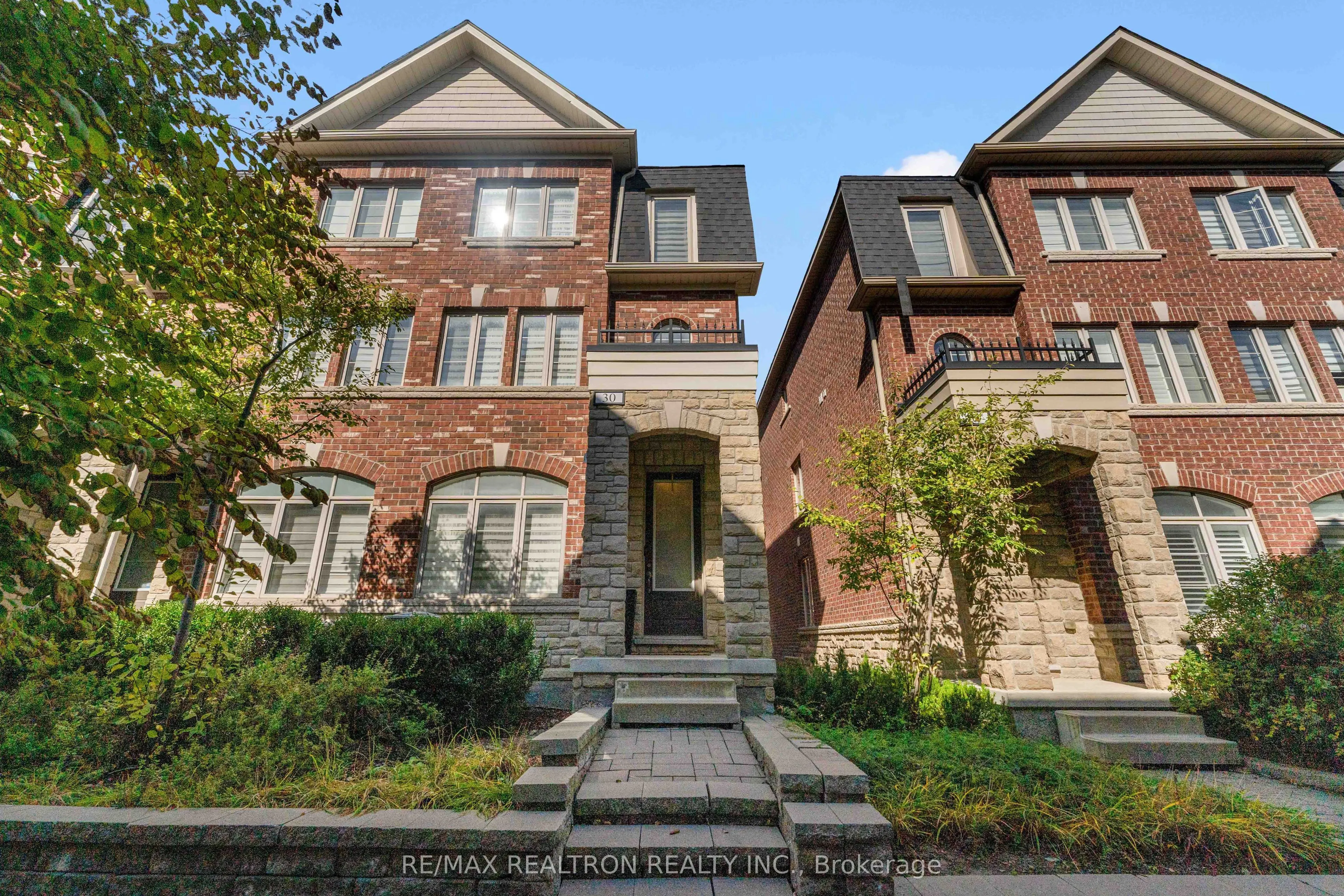 1331 Major Mackenzie Drive, #30