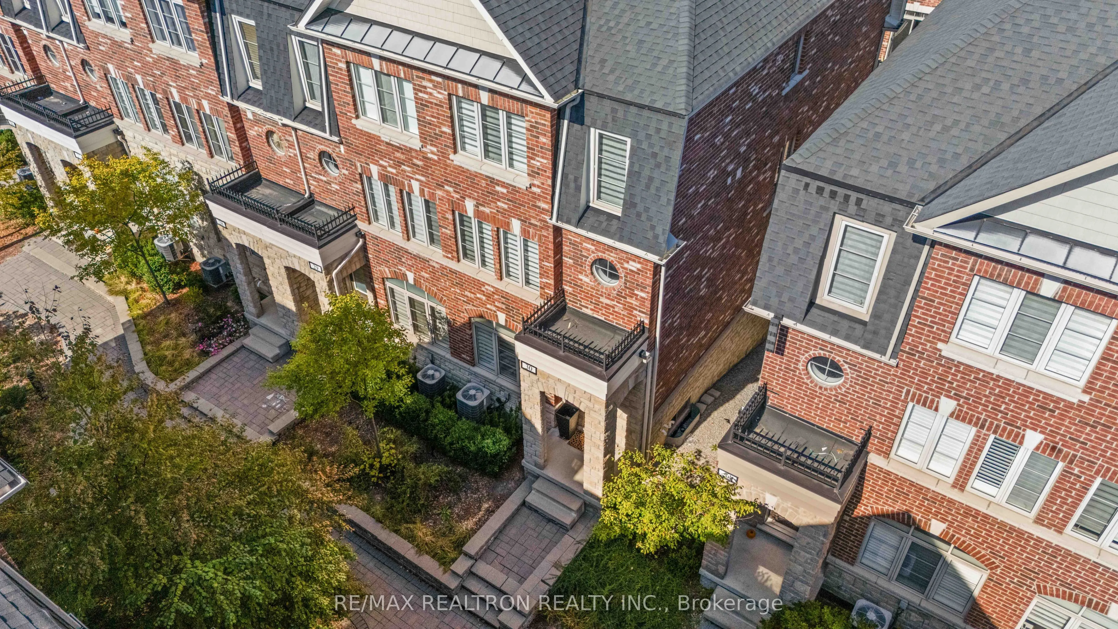 1331 Major Mackenzie Drive, #30