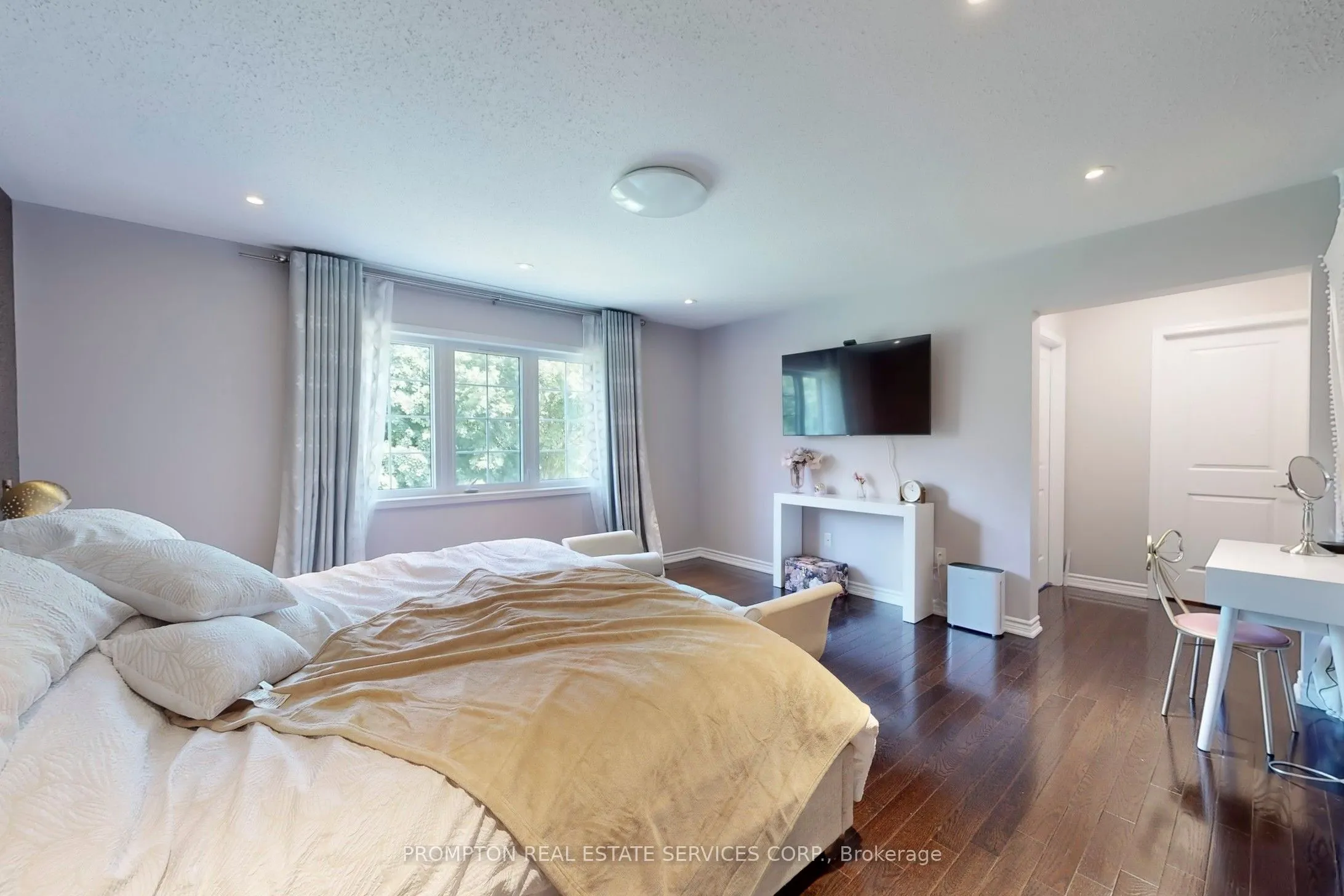 333 Thomas Phillips Drive