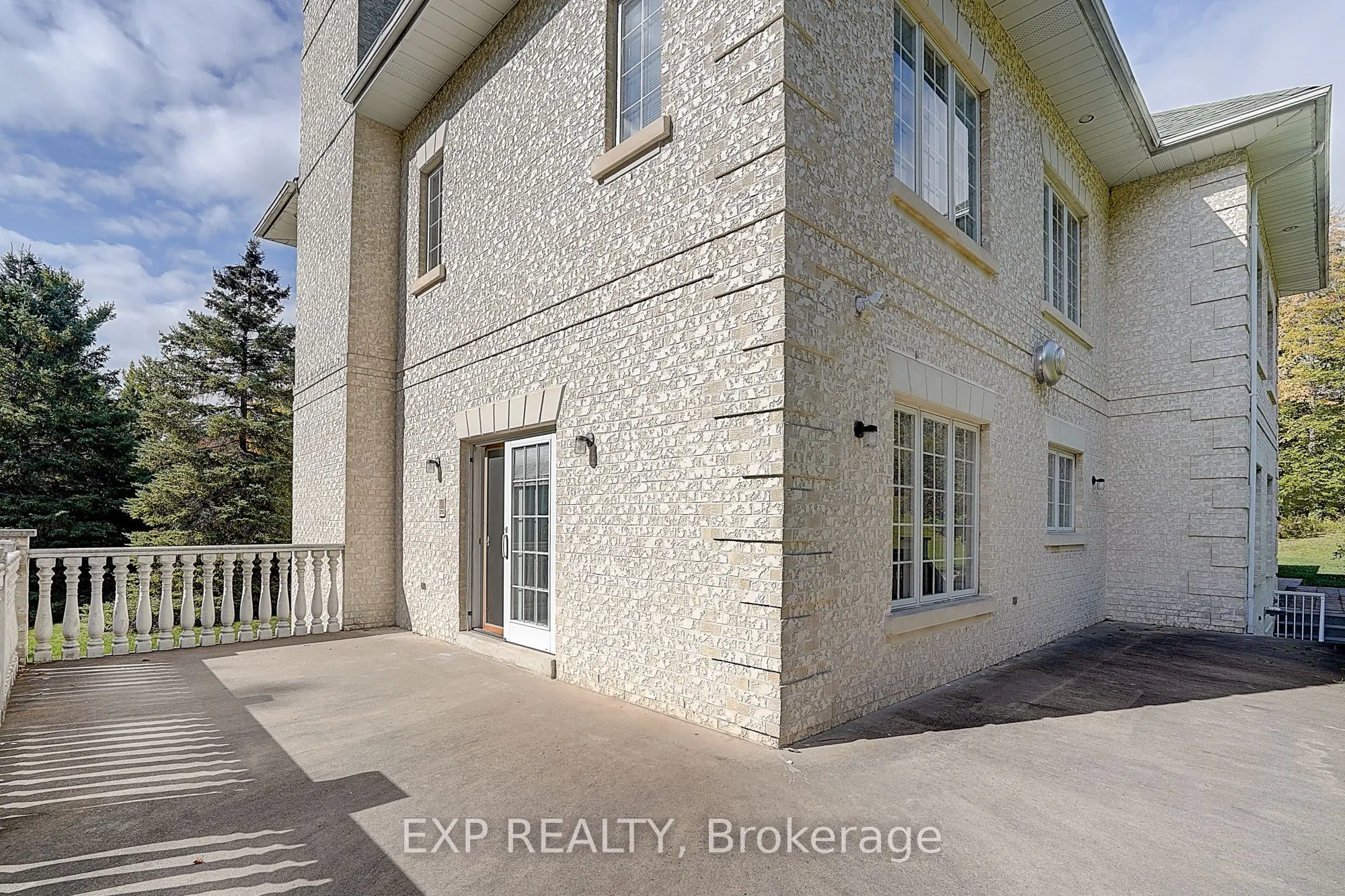 77 Silver Fox Place