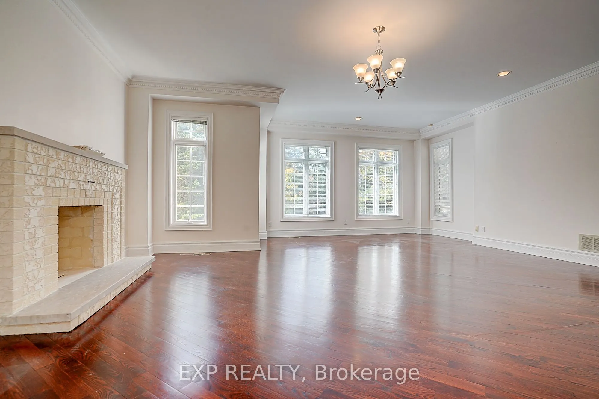 77 Silver Fox Place