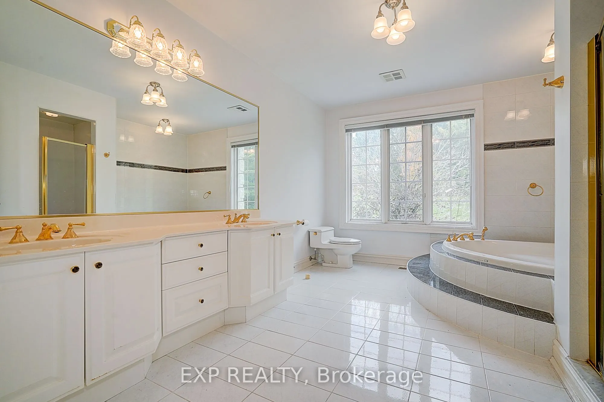 77 Silver Fox Place