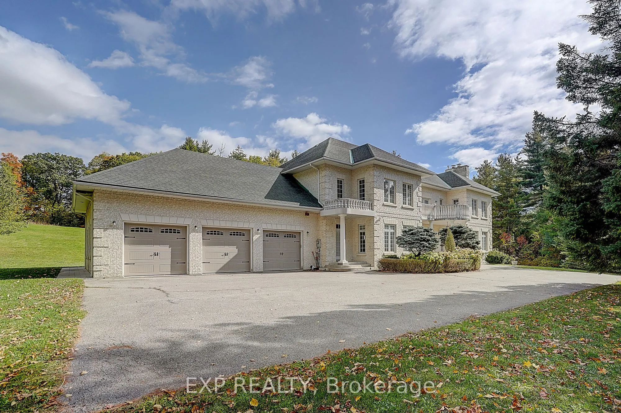 77 Silver Fox Place