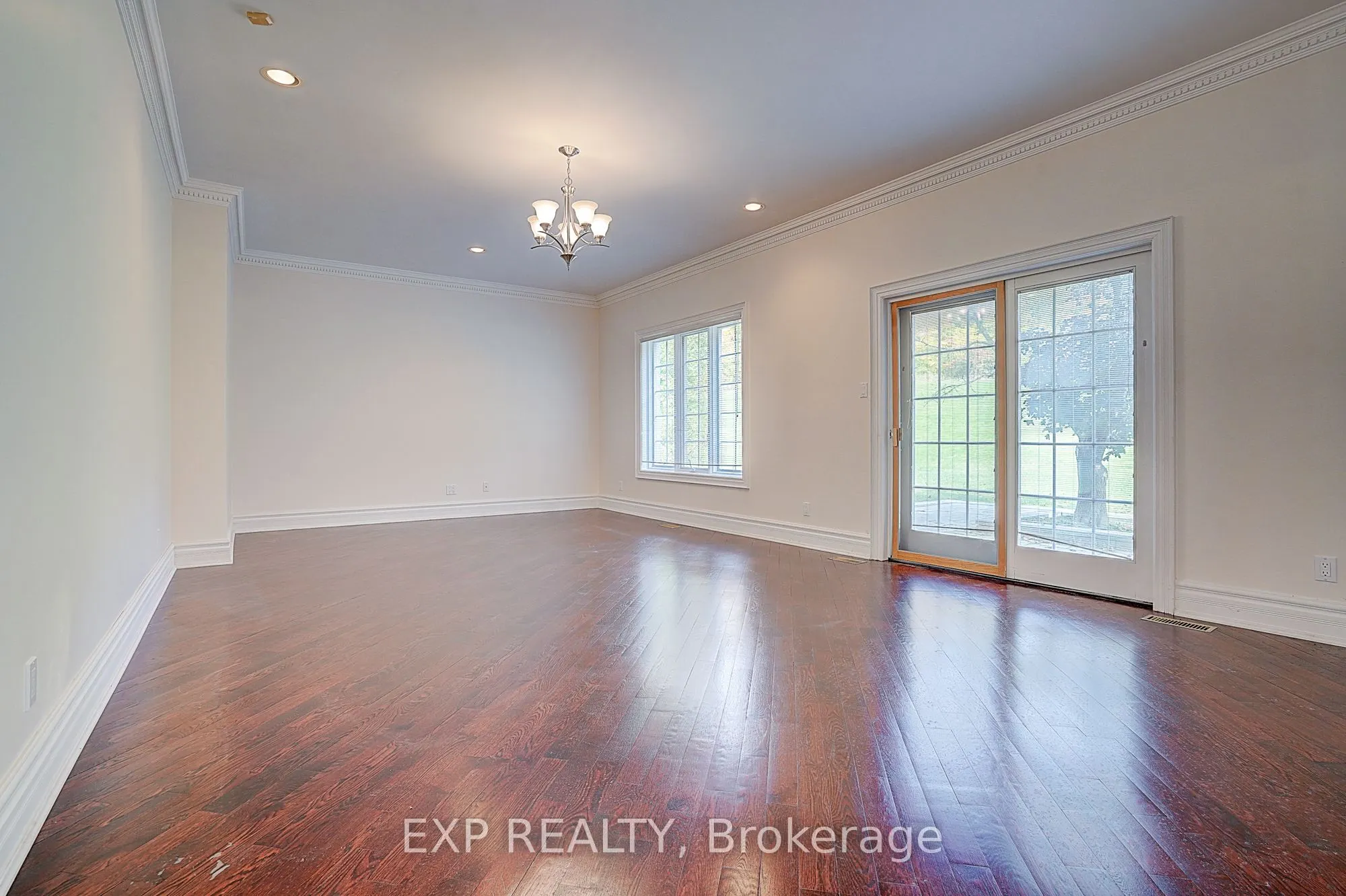 77 Silver Fox Place