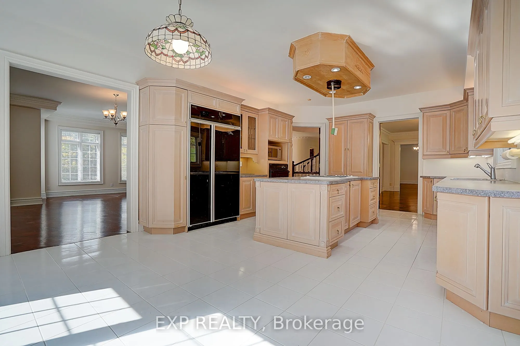 77 Silver Fox Place