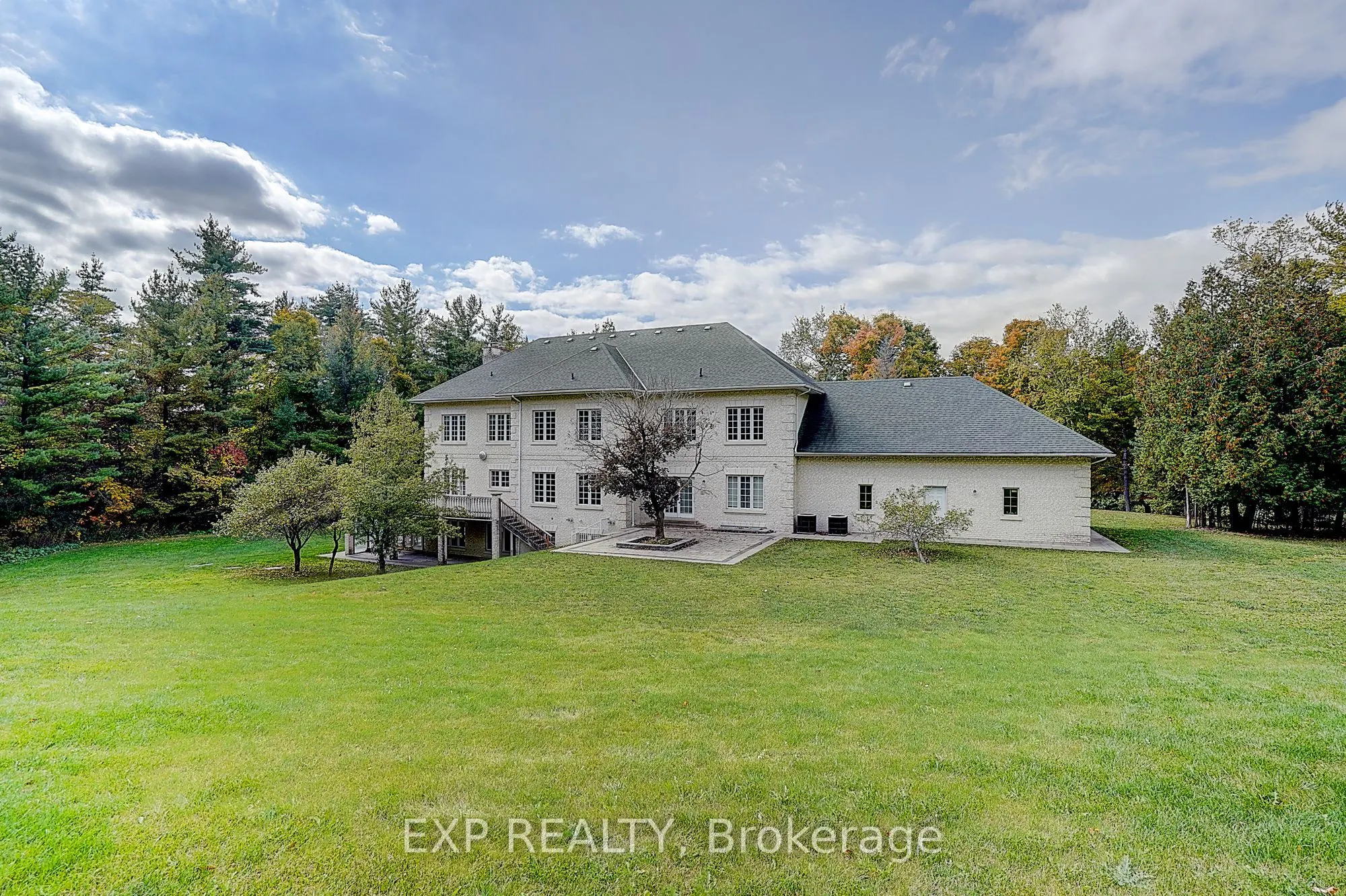 77 Silver Fox Place