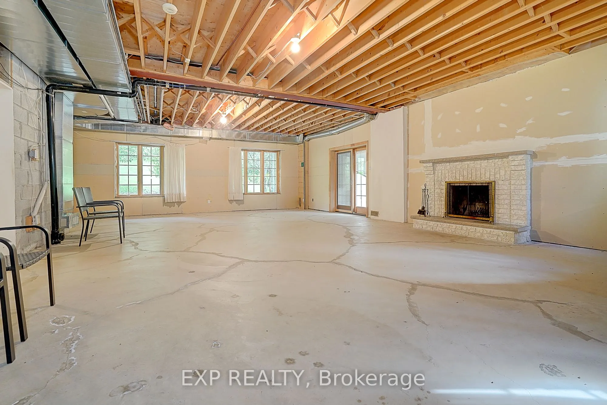 77 Silver Fox Place