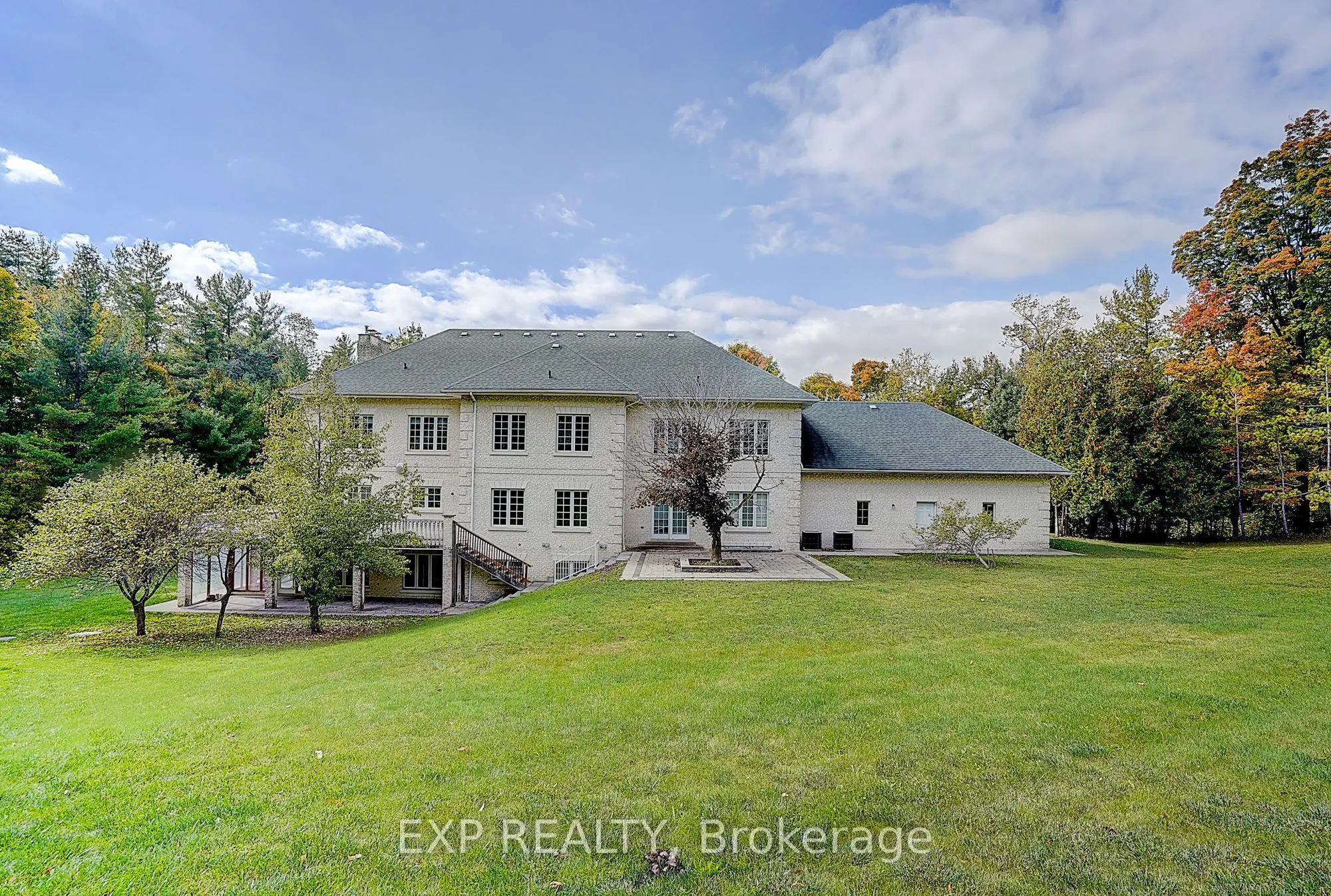 77 Silver Fox Place