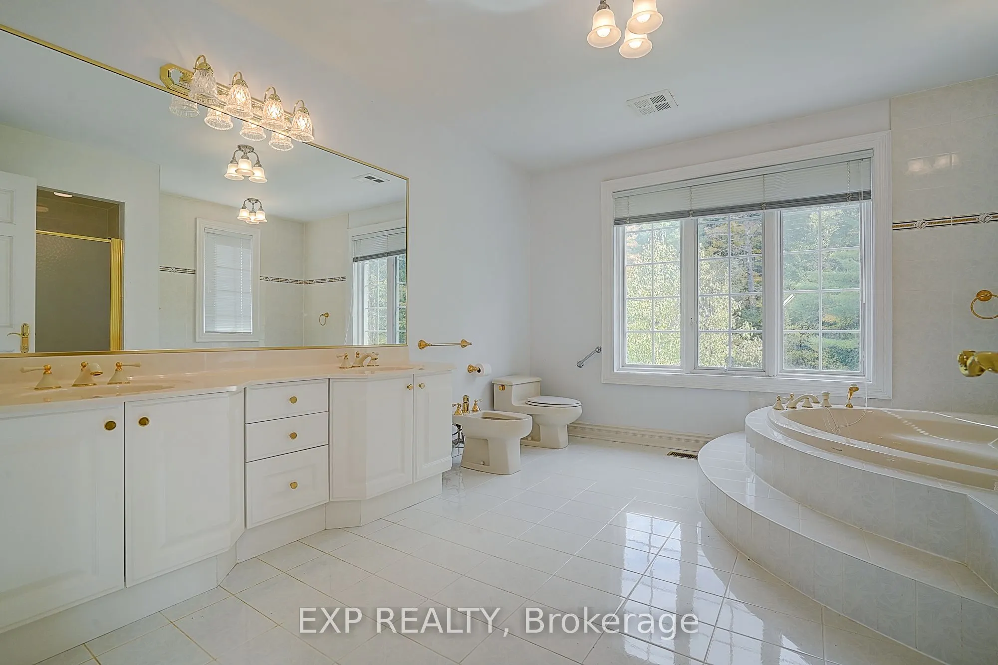 77 Silver Fox Place