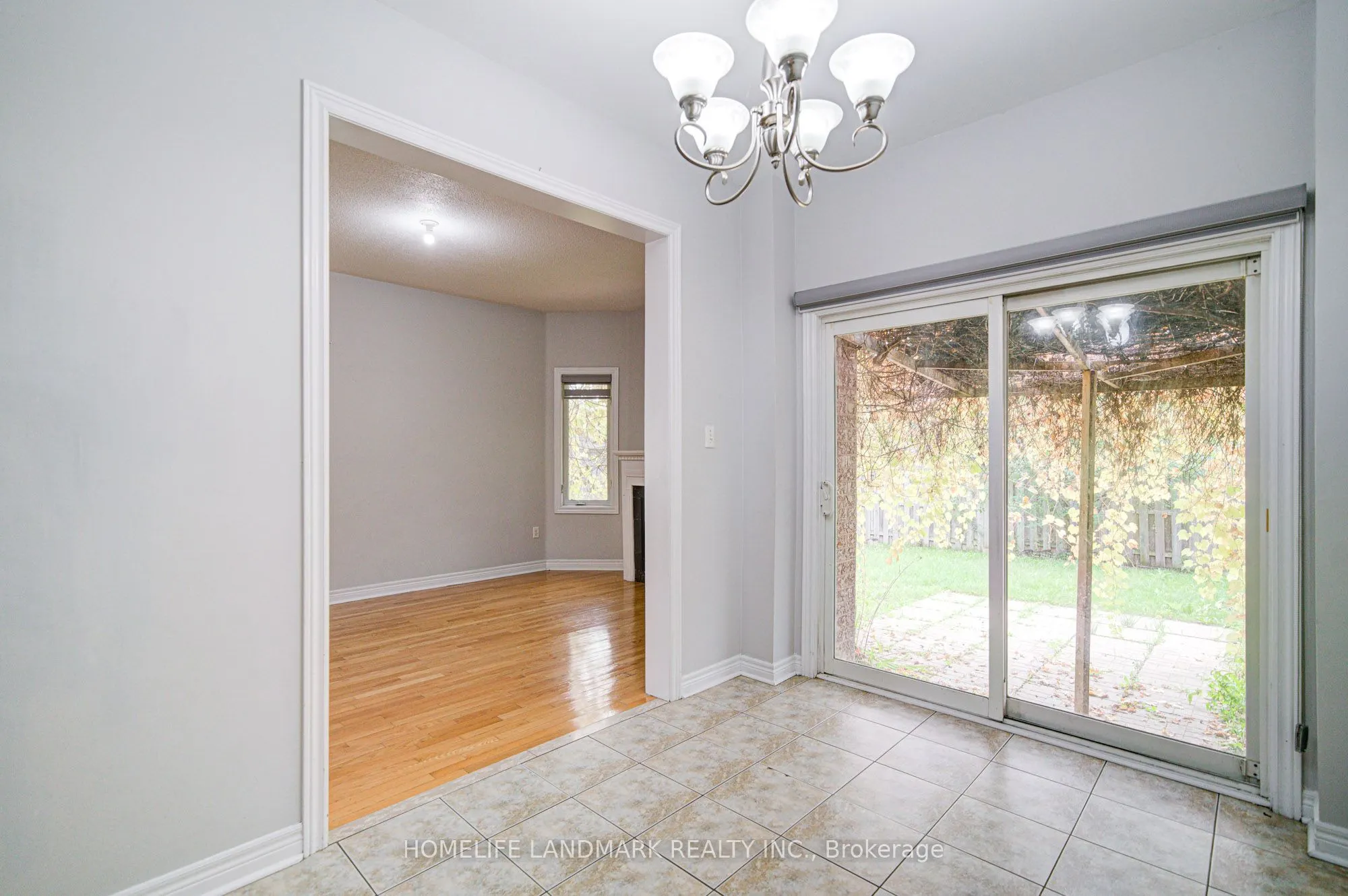 86 Andes Crescent