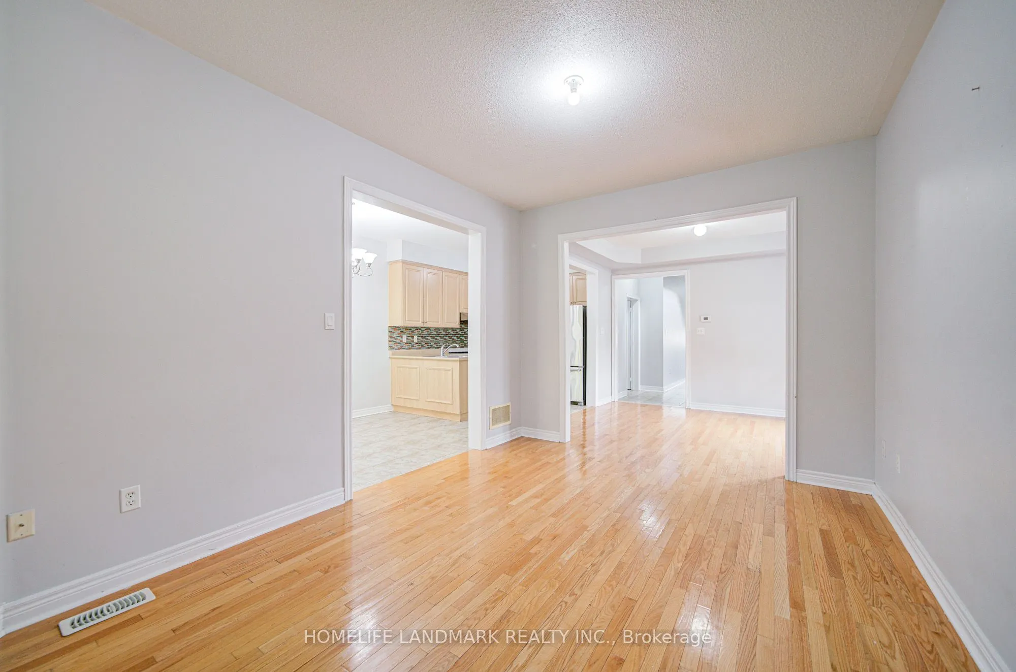 86 Andes Crescent