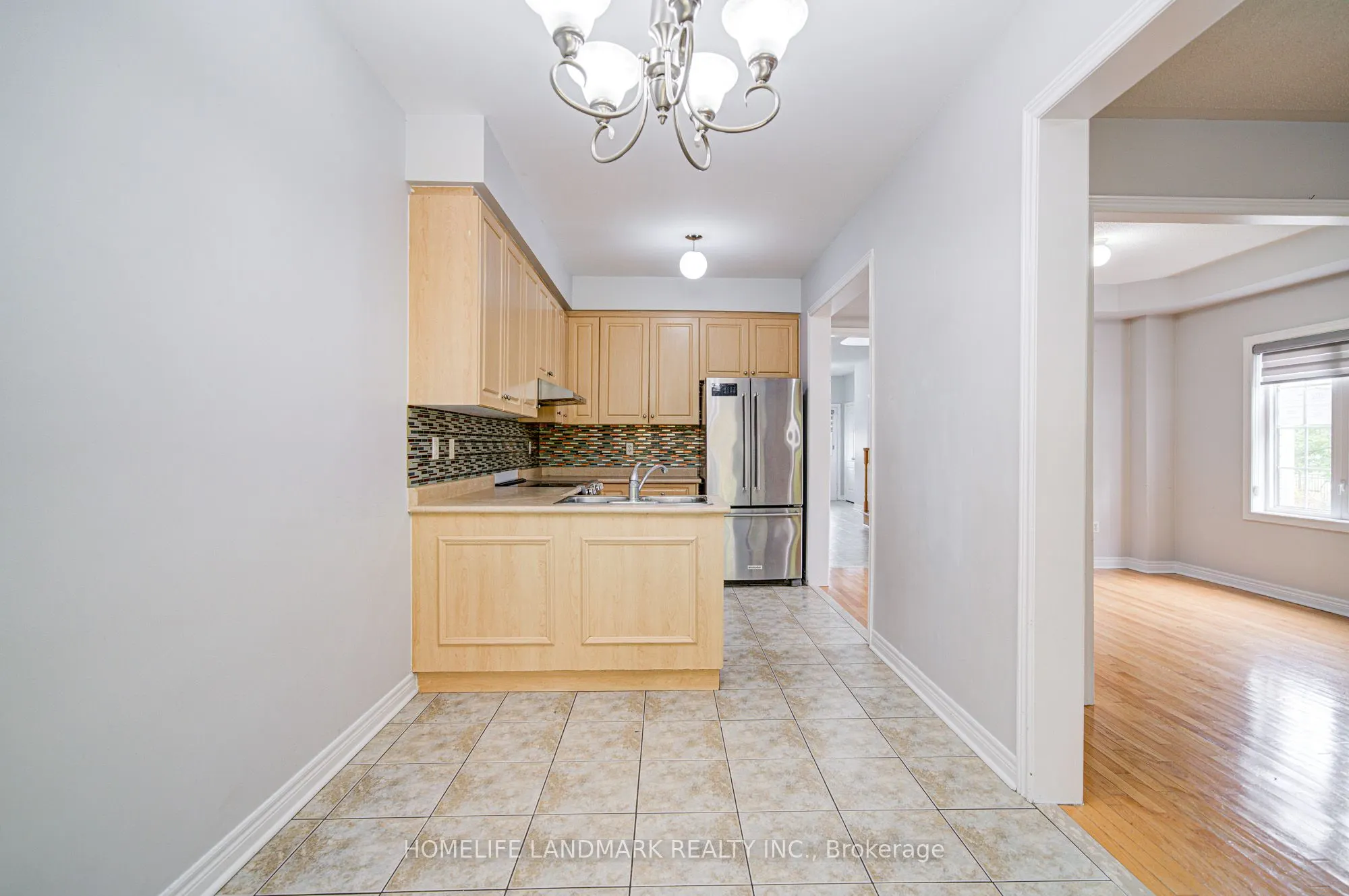 86 Andes Crescent