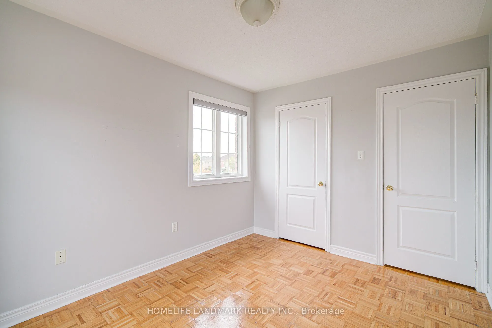 86 Andes Crescent
