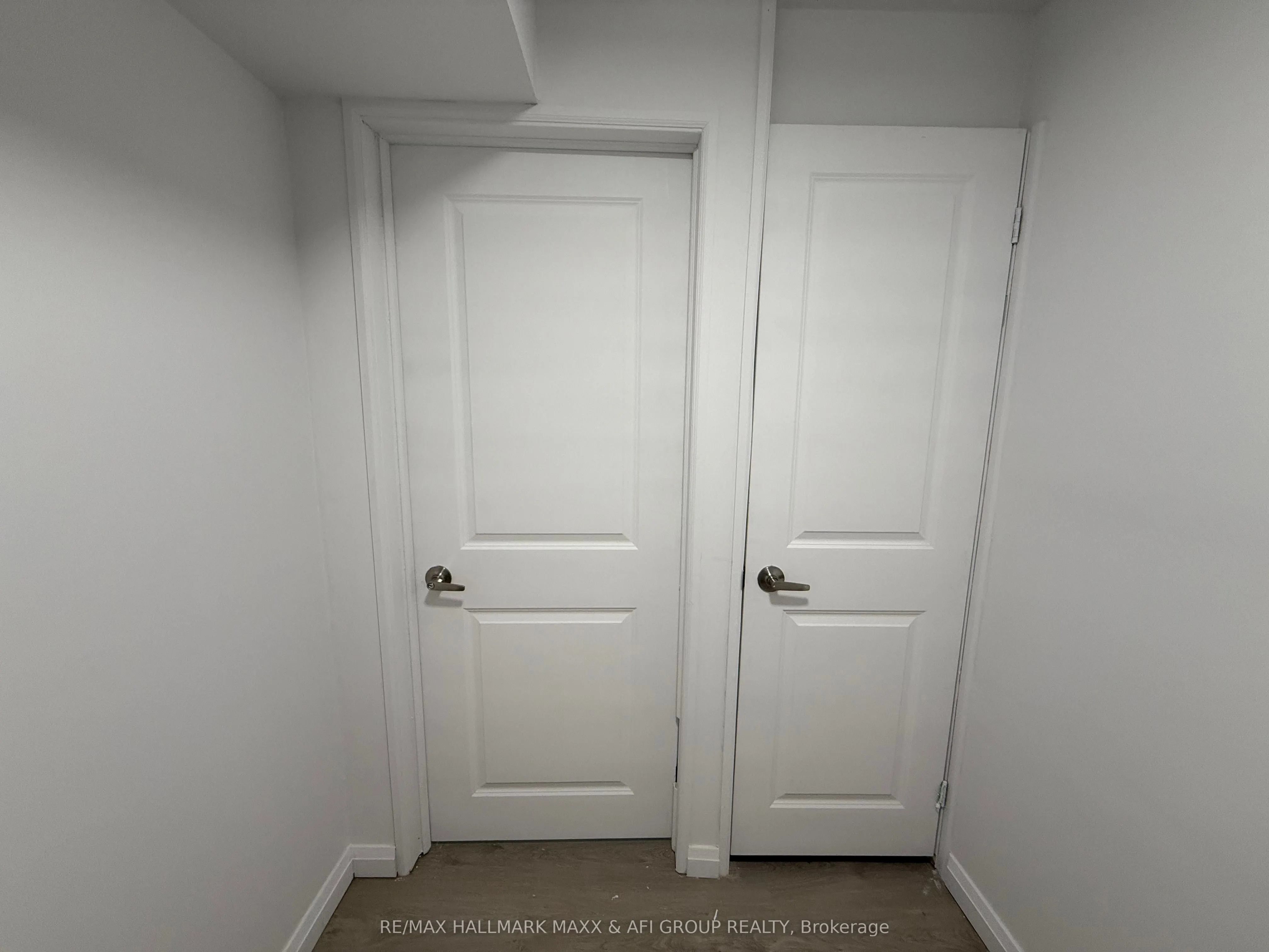 374 Rita's Avenue, #Lower