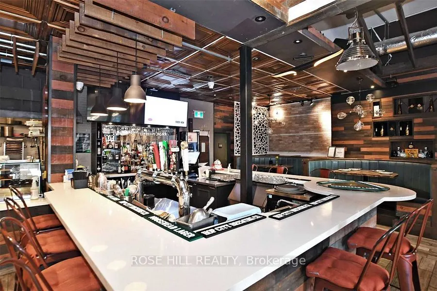 7181 Yonge Street, #10