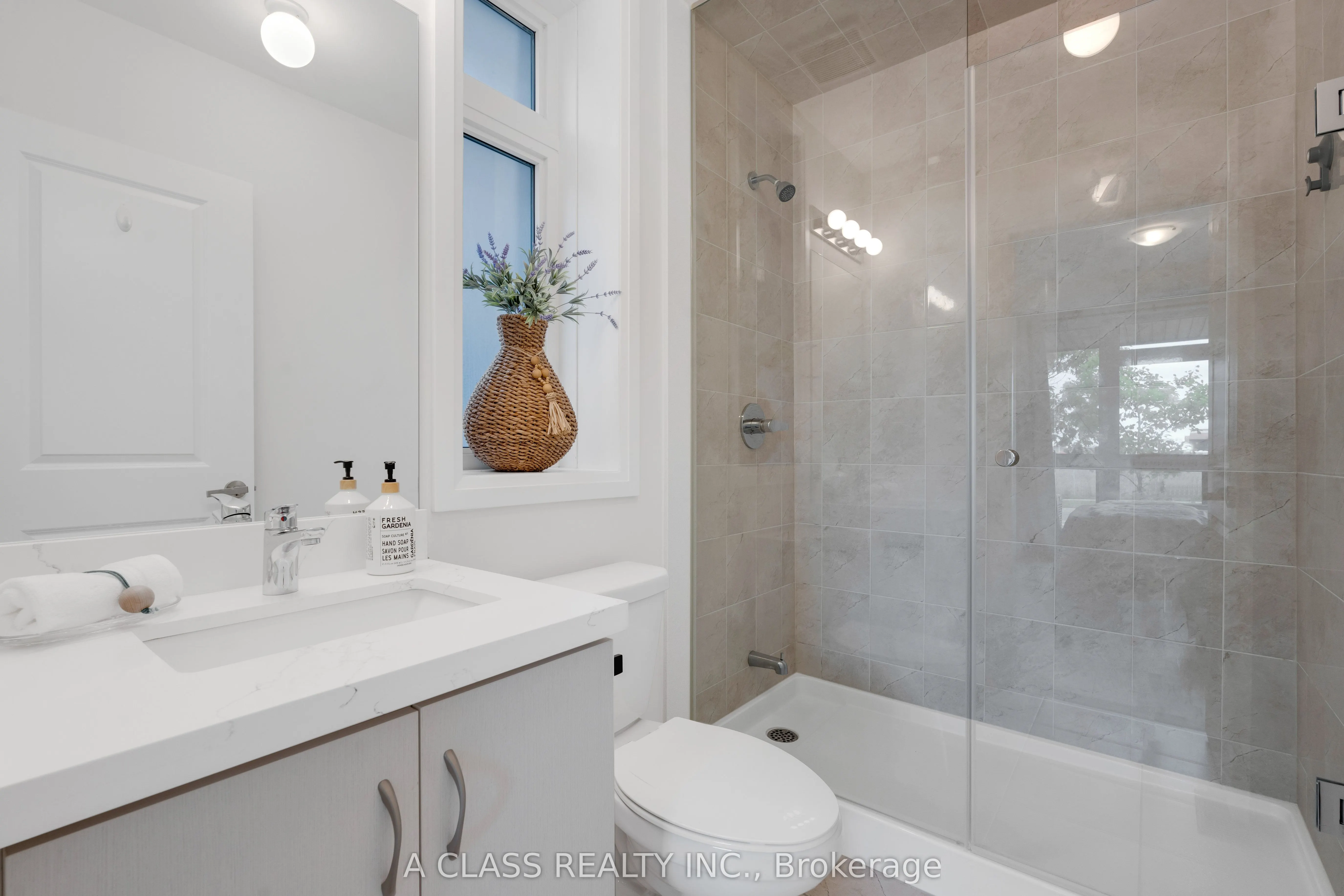 1669 Bur Oak Avenue, #7