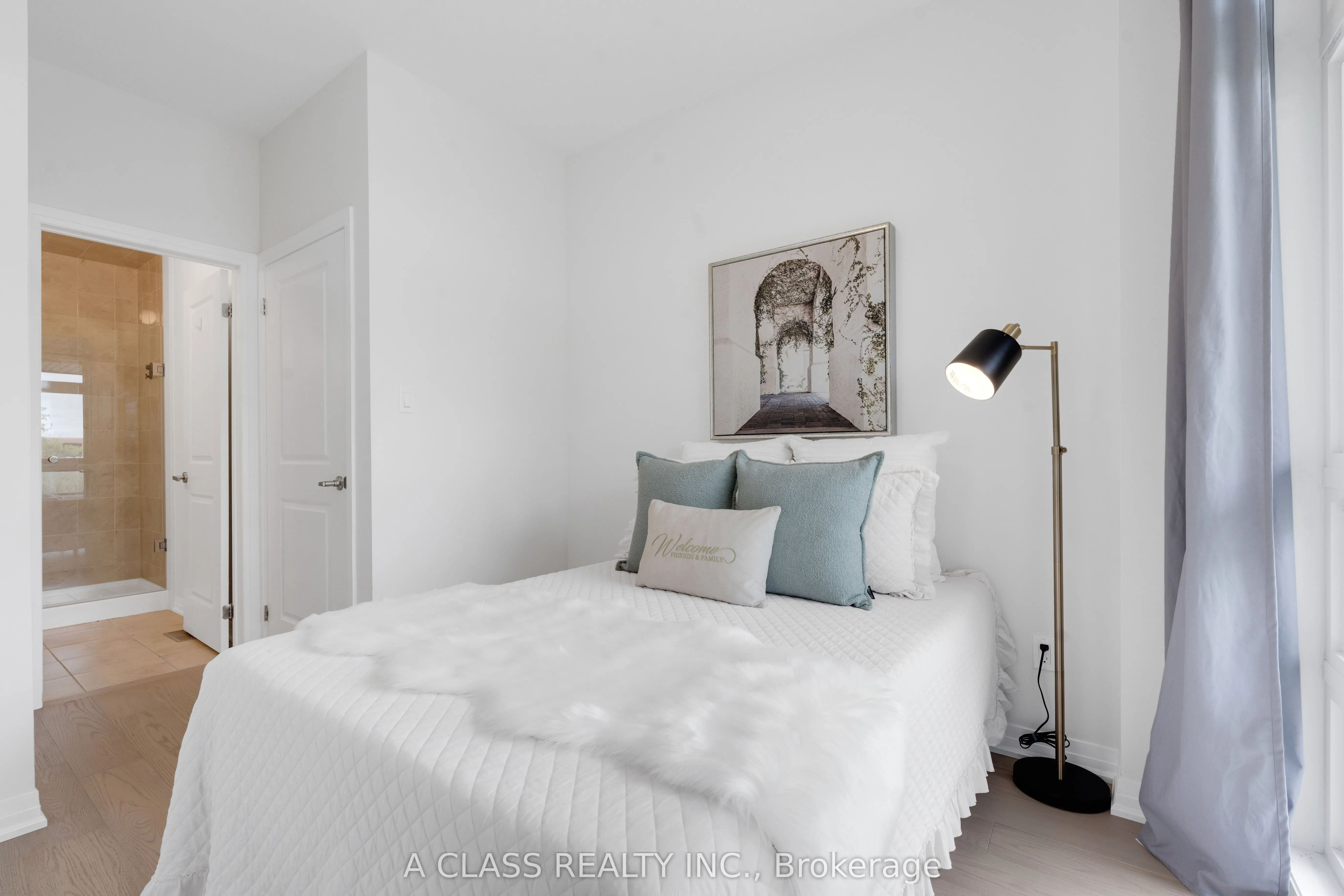 1669 Bur Oak Avenue, #7
