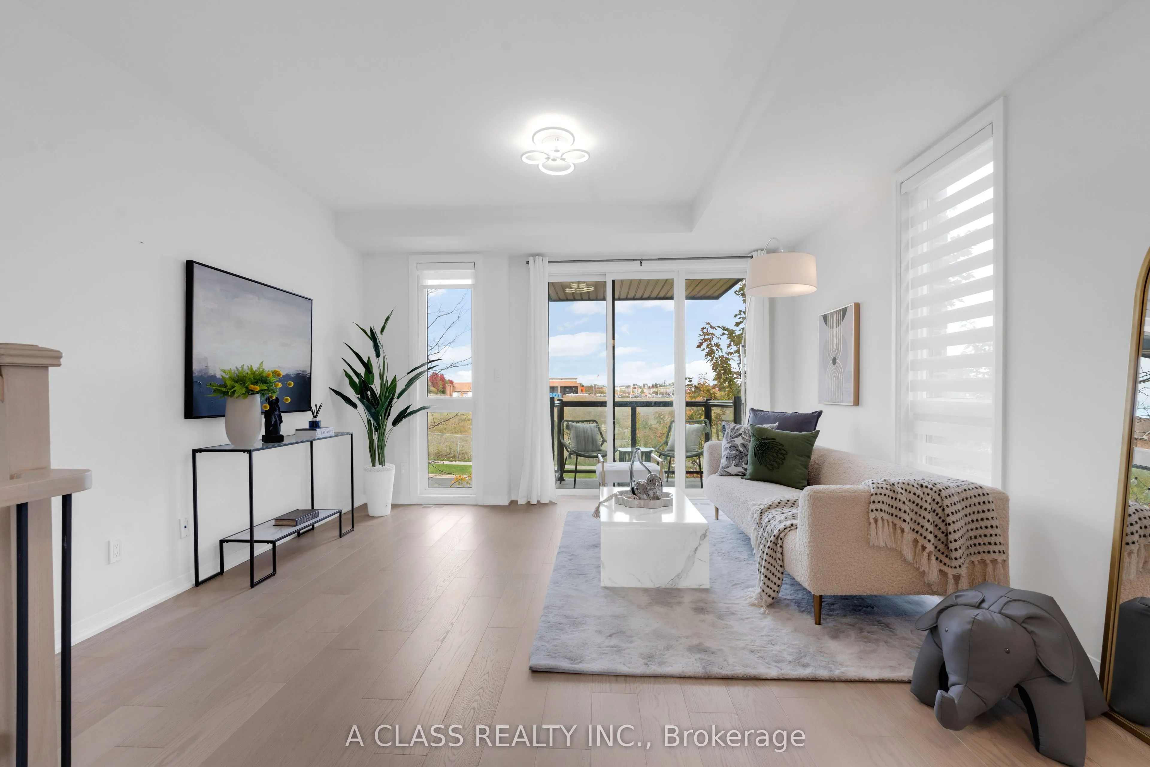 1669 Bur Oak Avenue, #7