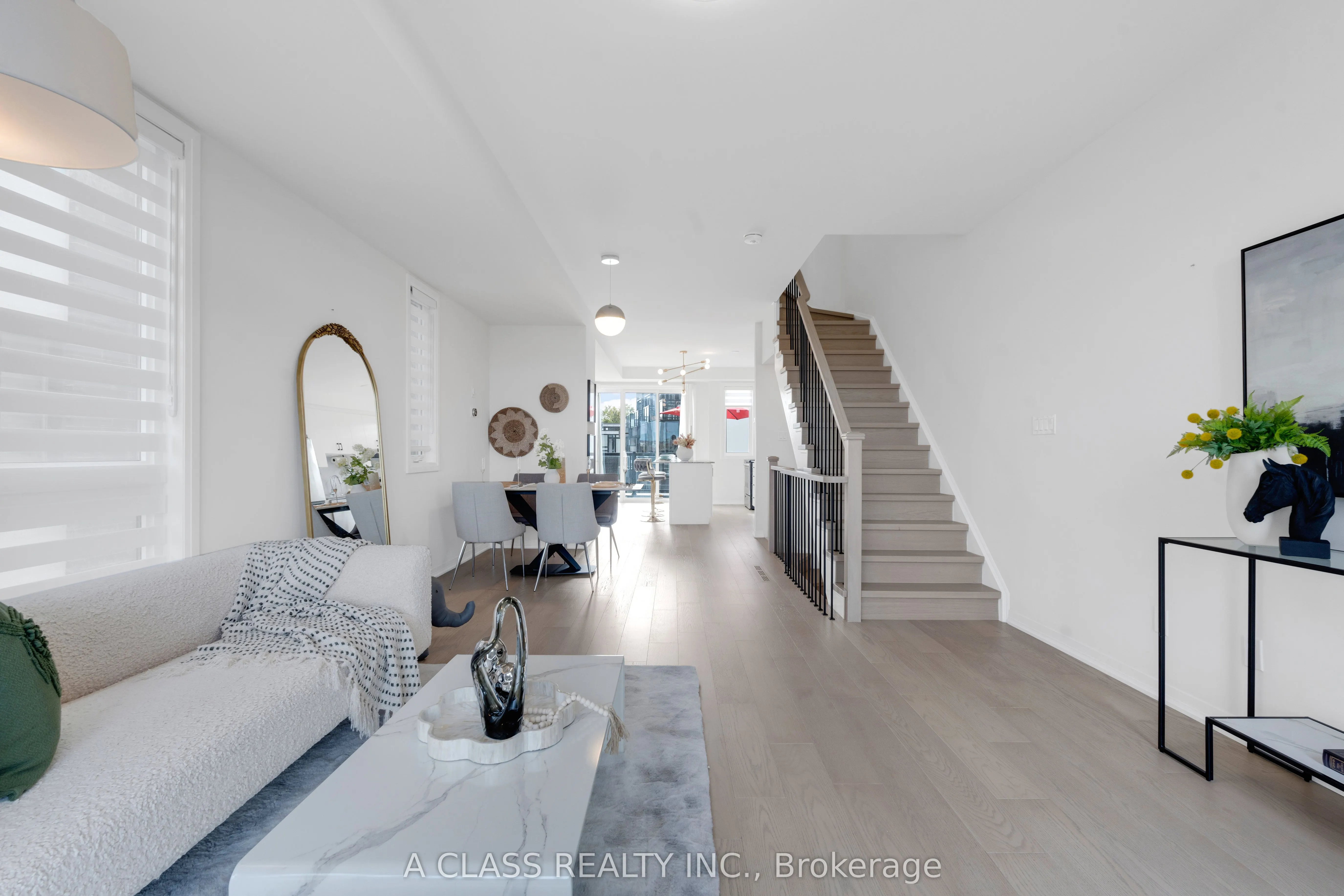 1669 Bur Oak Avenue, #7