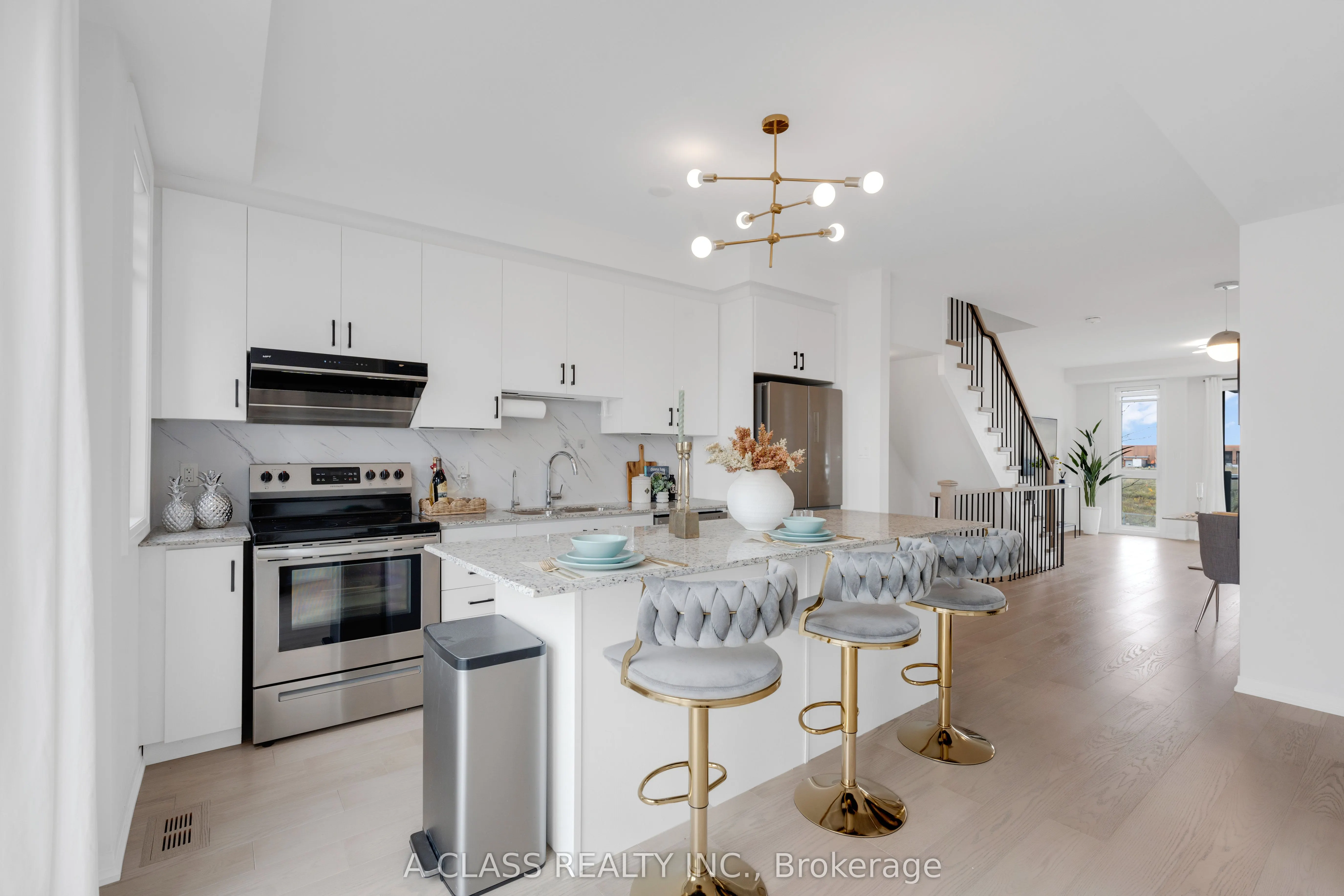 1669 Bur Oak Avenue, #7