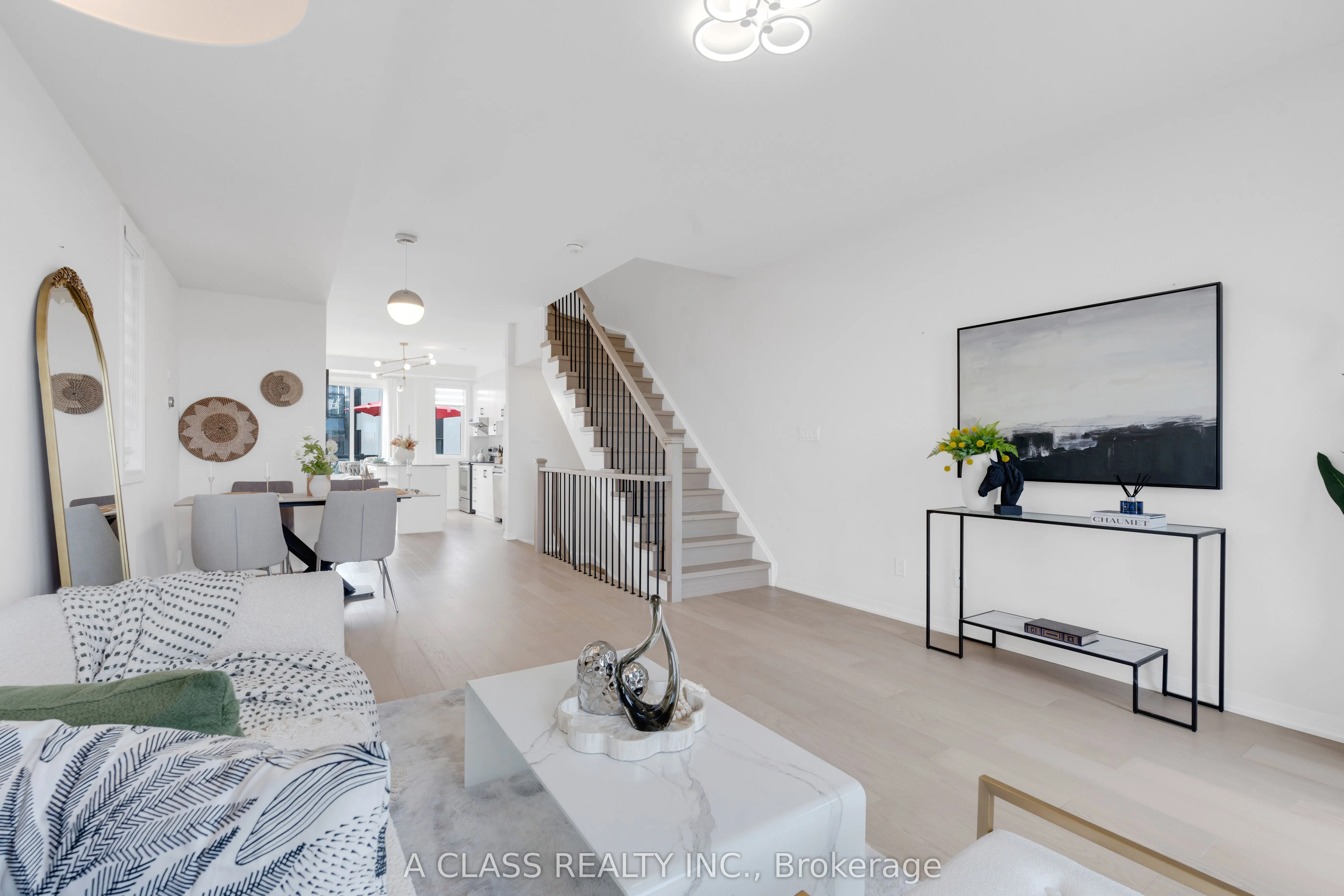 1669 Bur Oak Avenue, #7
