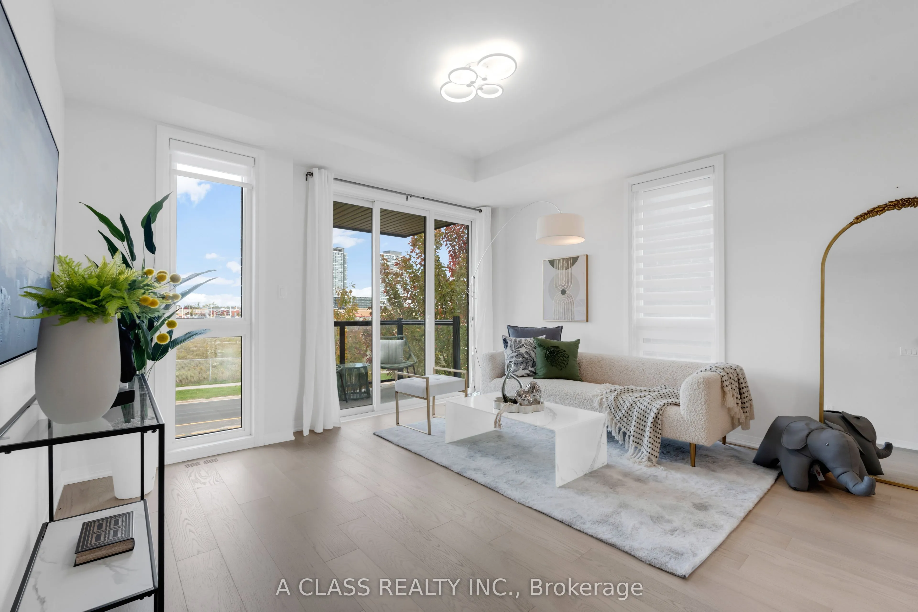 1669 Bur Oak Avenue, #7