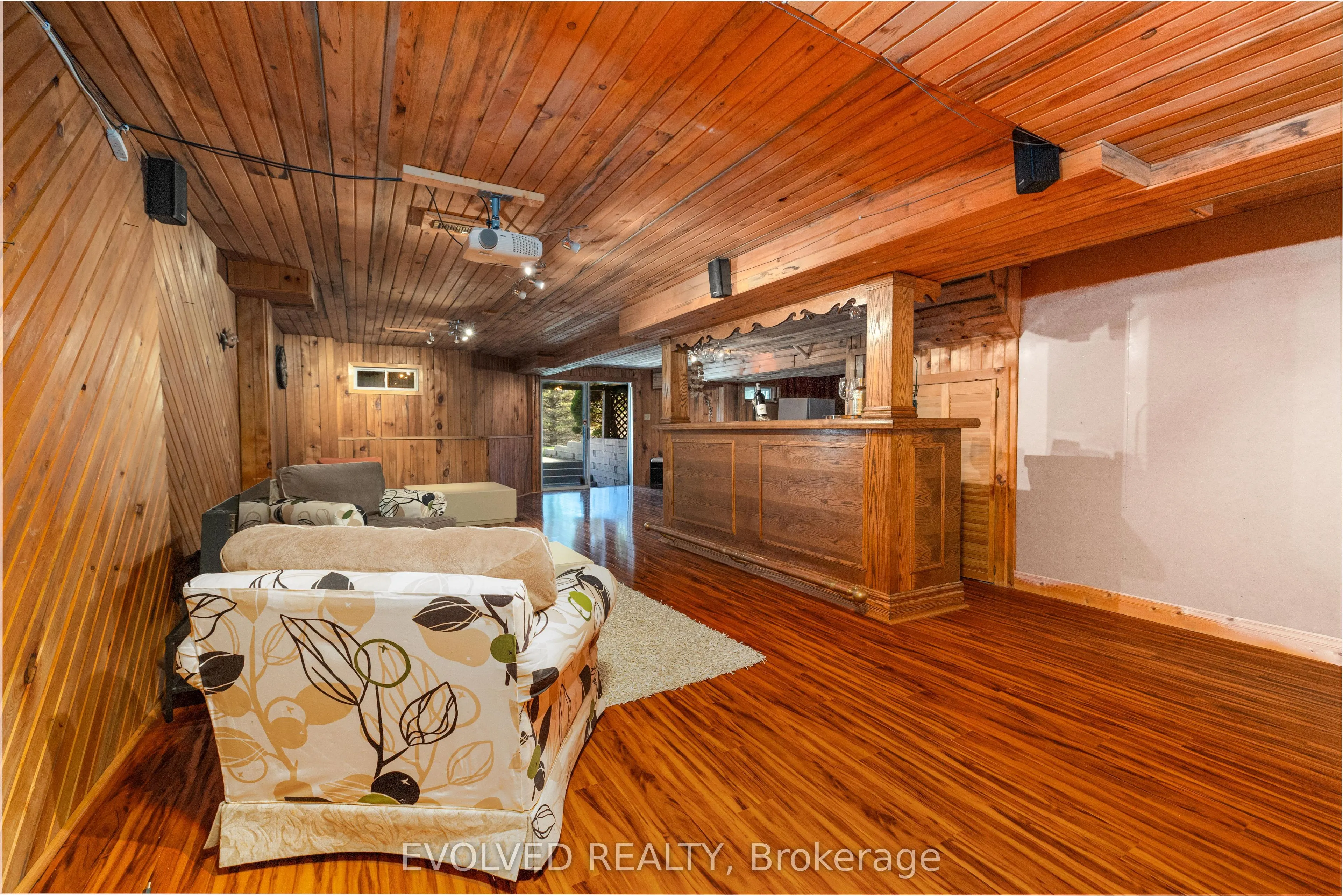 40 Rosemount Avenue, #Lower level