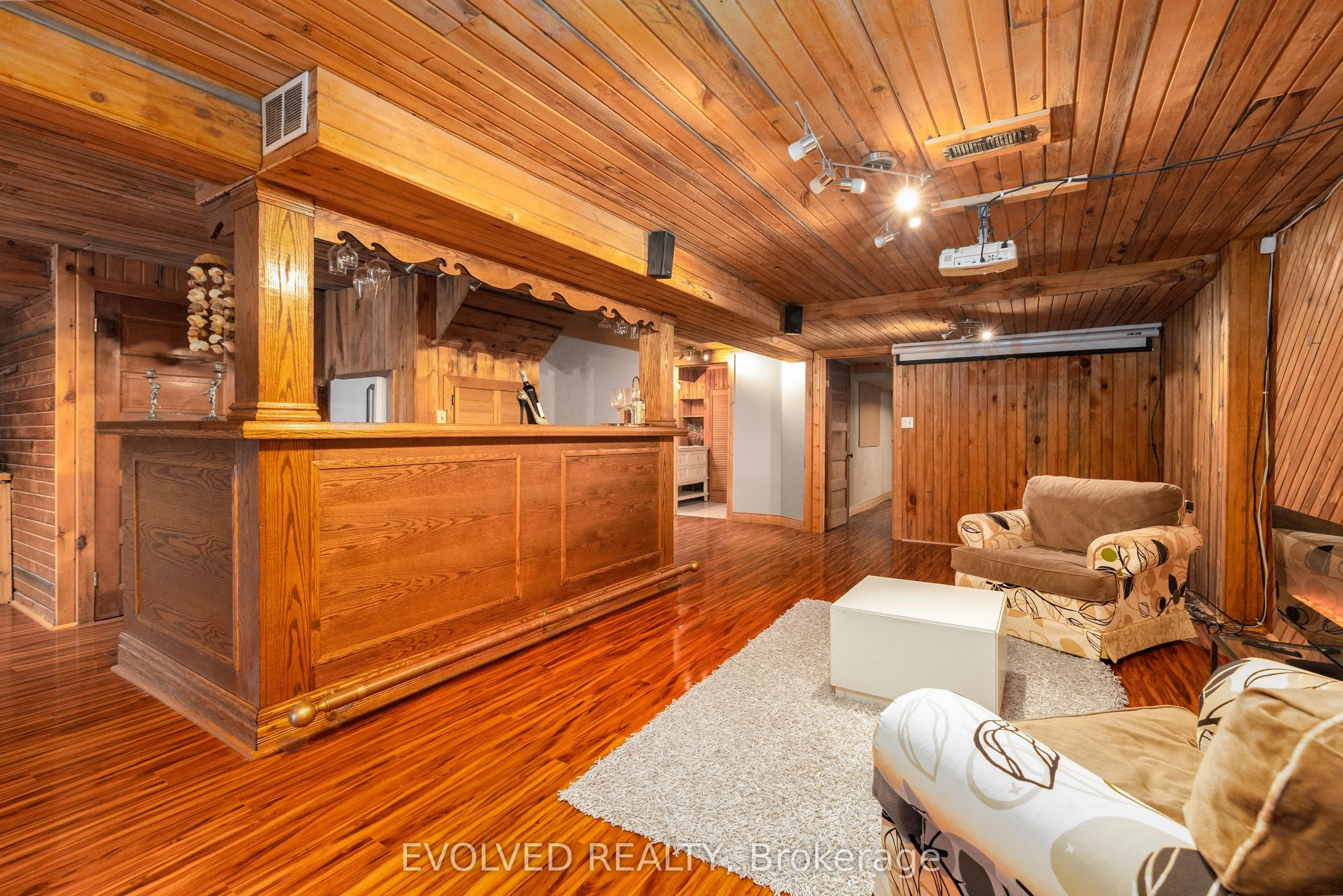 40 Rosemount Avenue, #Lower level