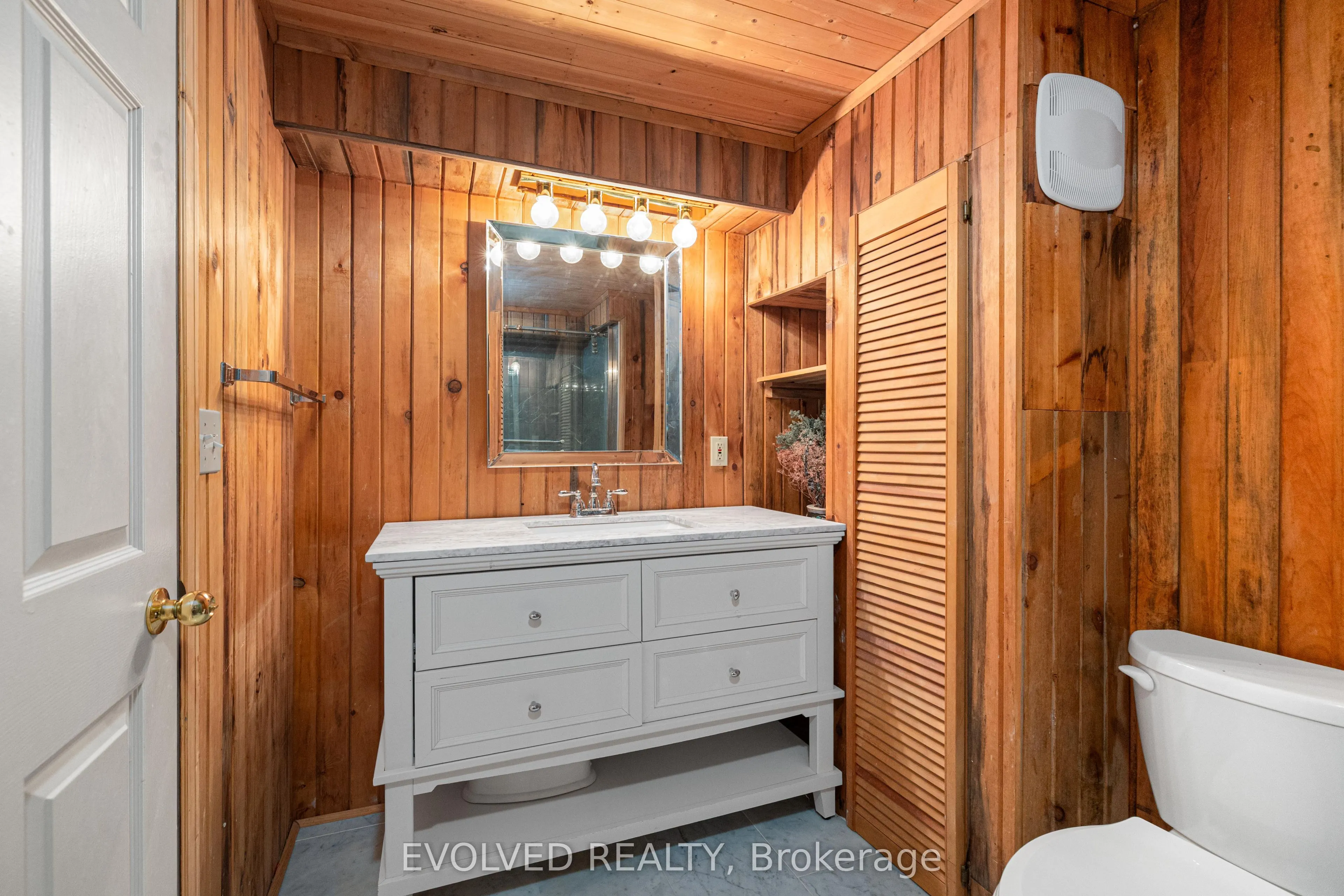 40 Rosemount Avenue, #Lower level