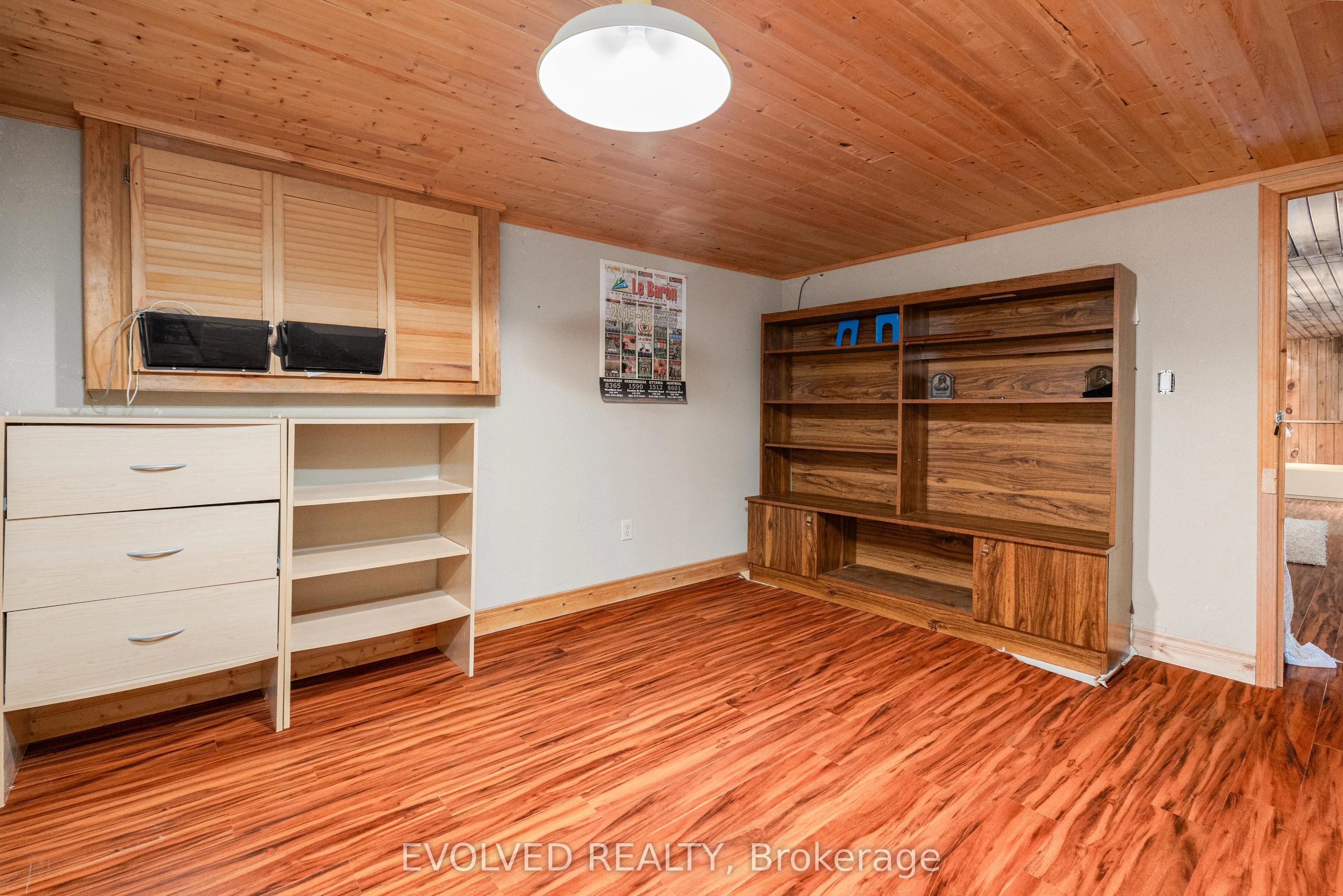 40 Rosemount Avenue, #Lower level