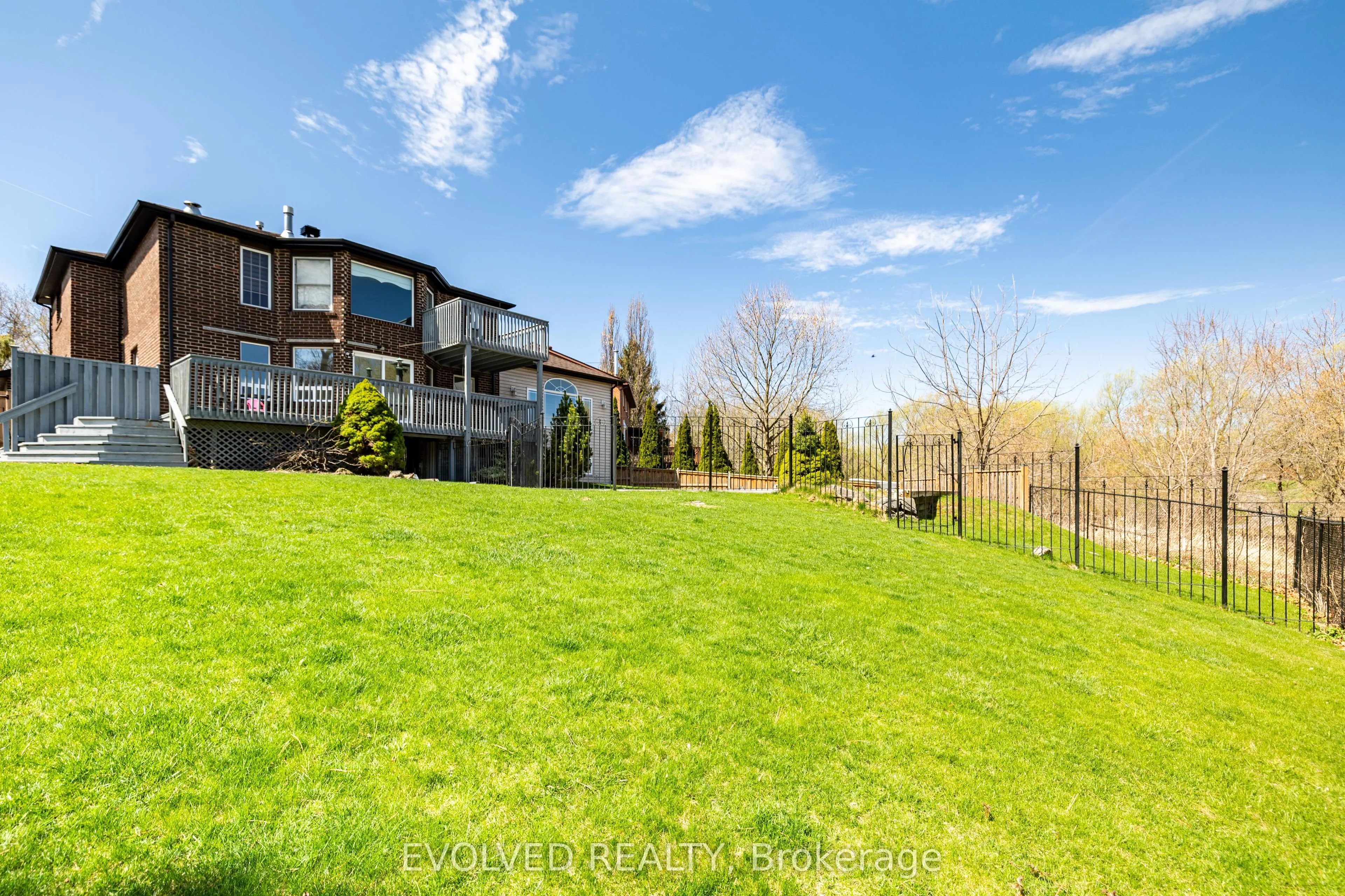 40 Rosemount Avenue, #Lower level