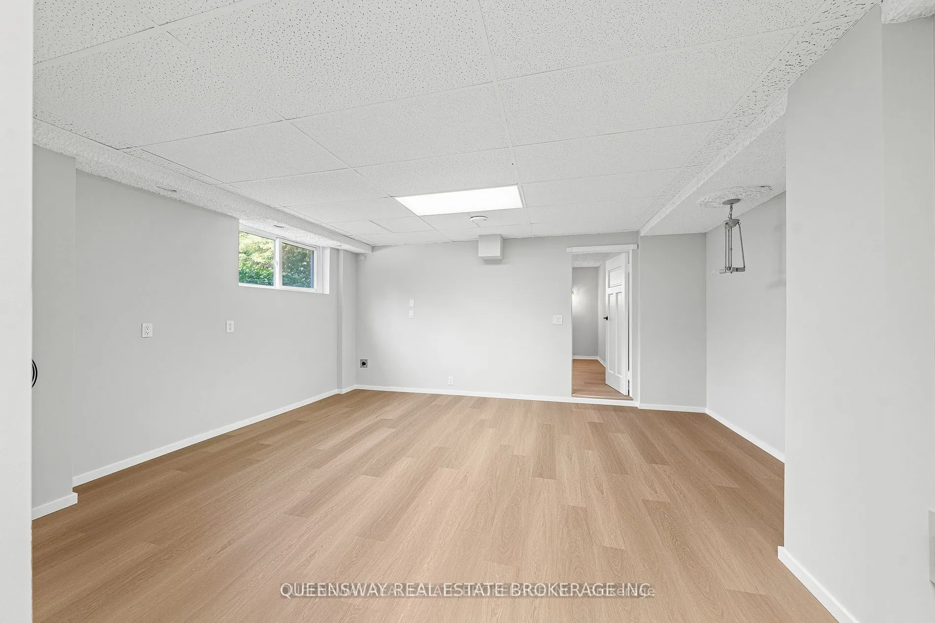 1268 15th Side Road