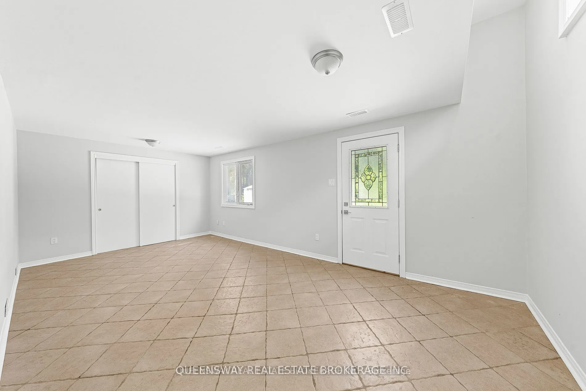 1268 15th Side Road