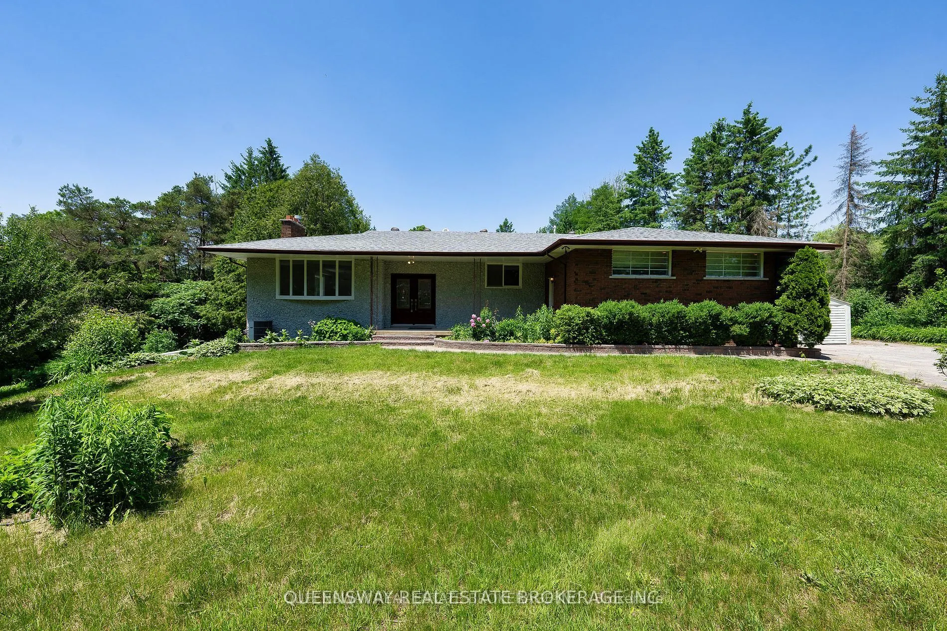 1268 15th Side Road
