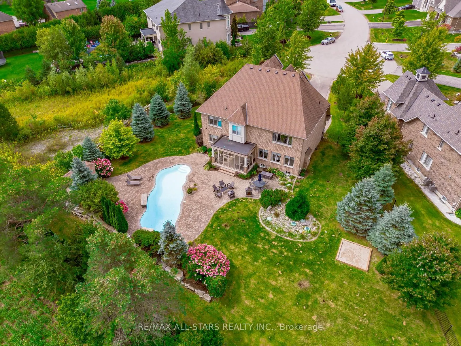 35 Somer Rumm Court