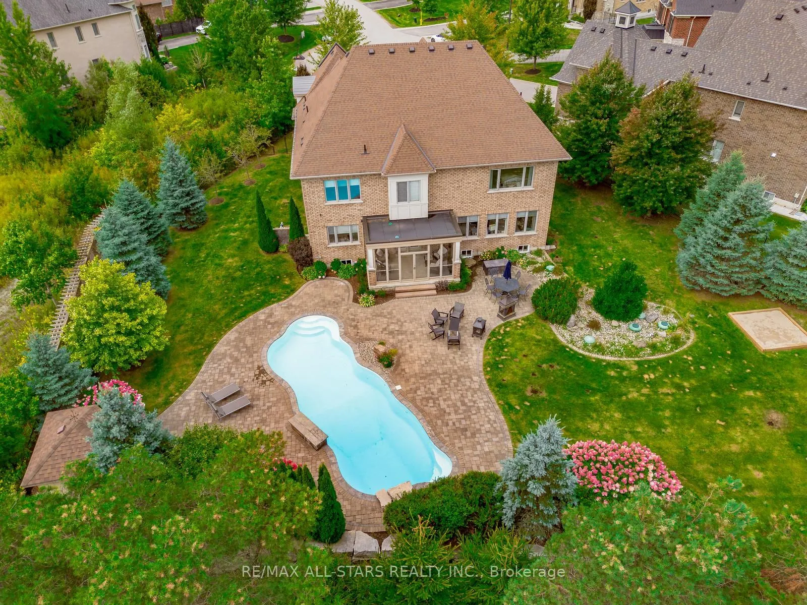 35 Somer Rumm Court
