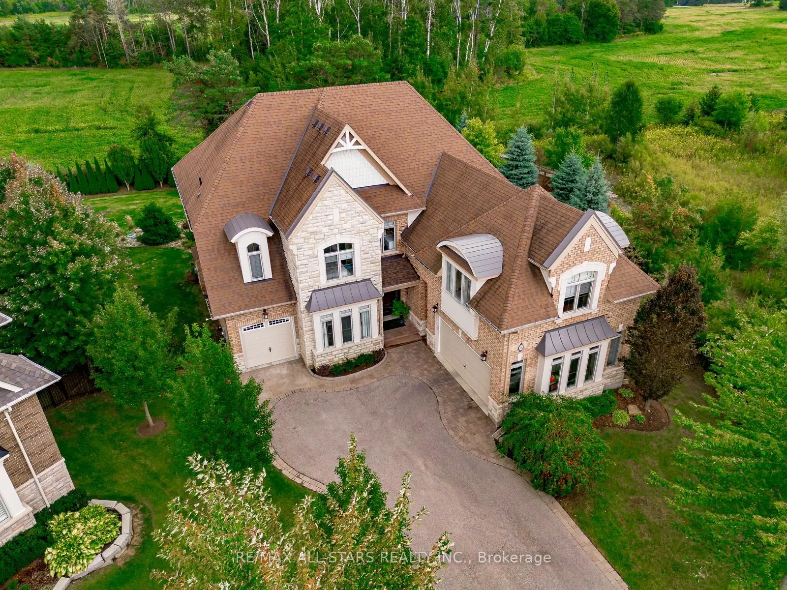 35 Somer Rumm Court