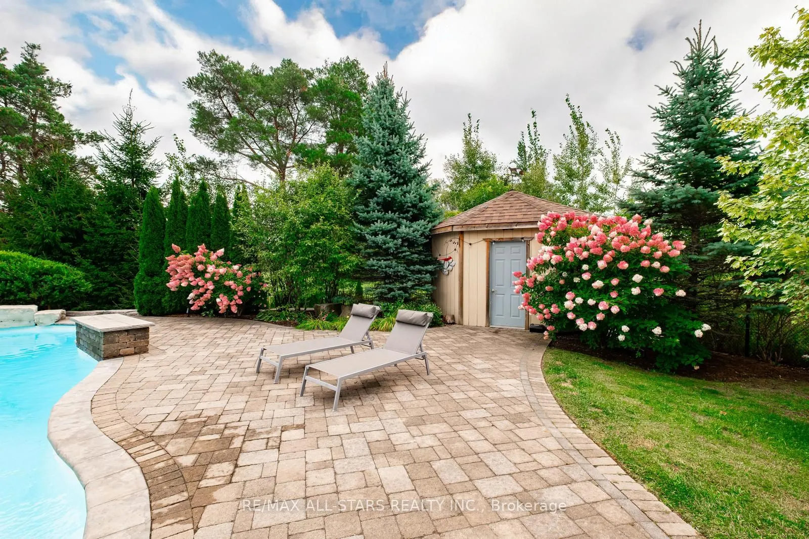 35 Somer Rumm Court
