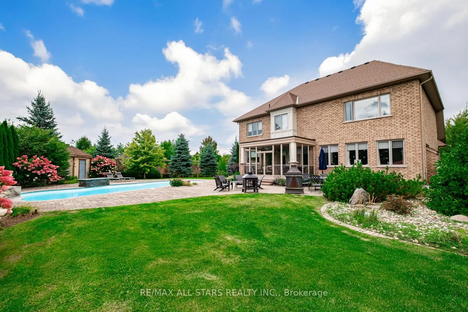 35 Somer Rumm Court