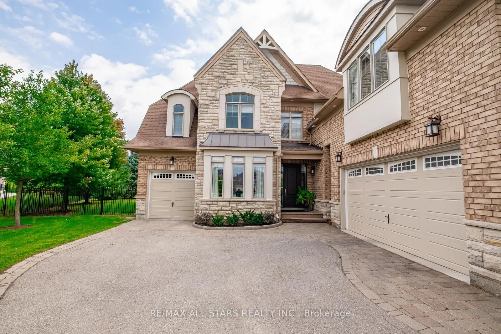 35 Somer Rumm Court