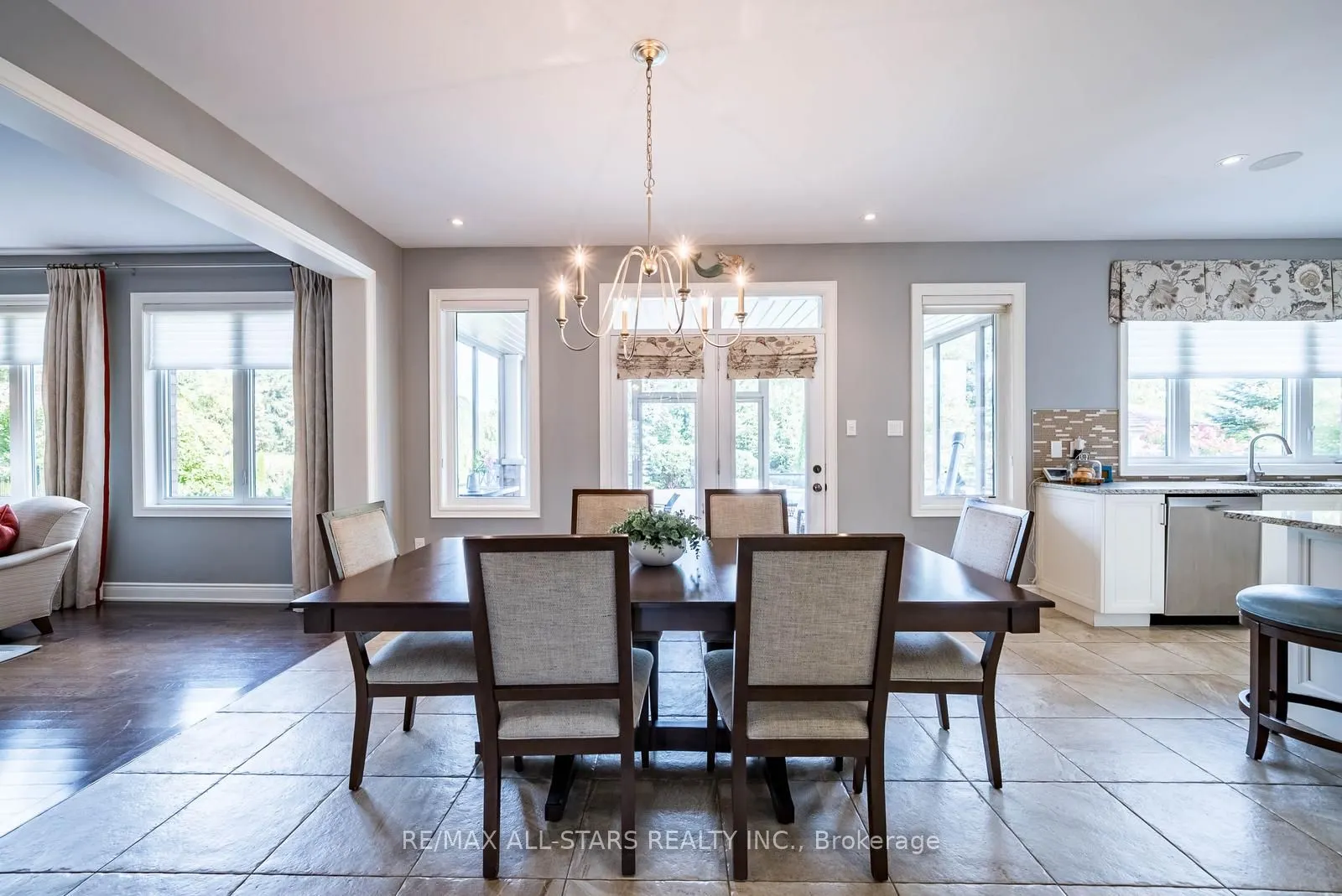 35 Somer Rumm Court