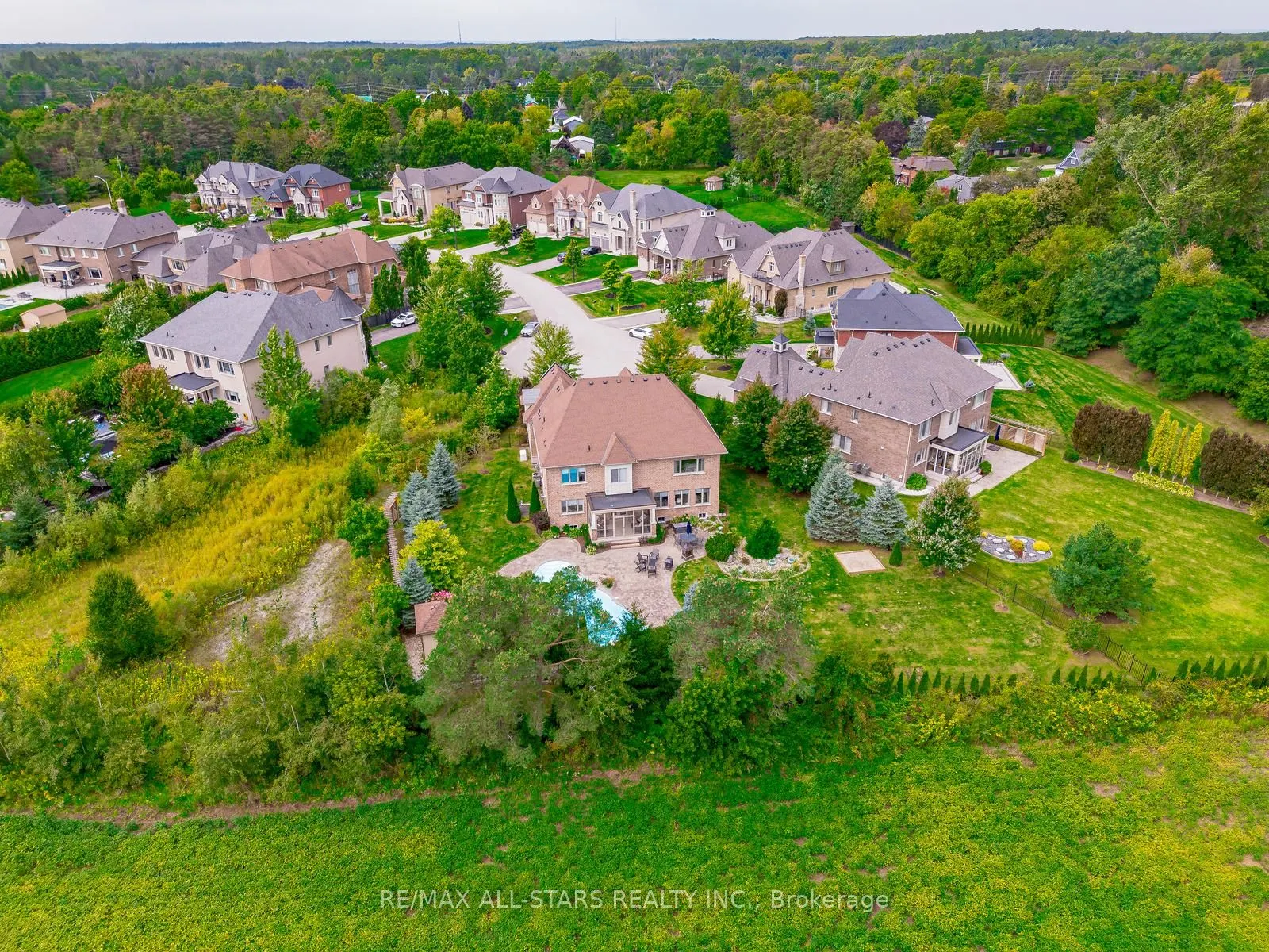 35 Somer Rumm Court