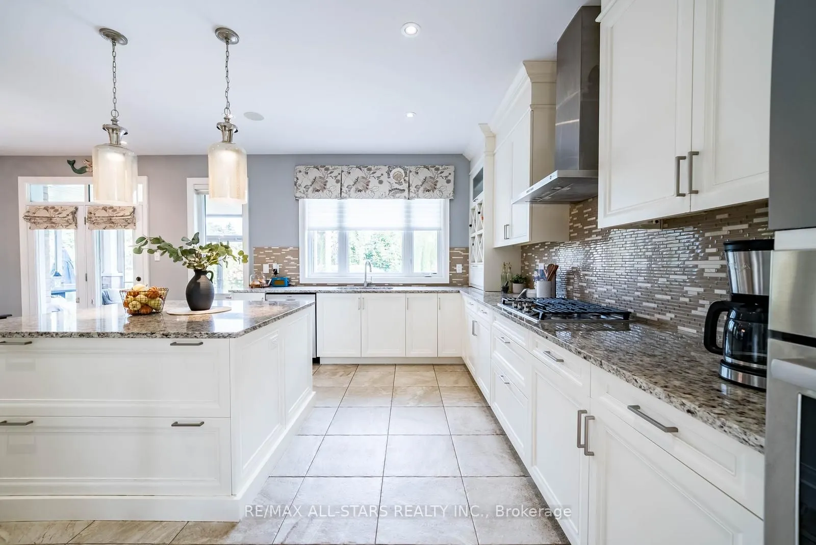 35 Somer Rumm Court