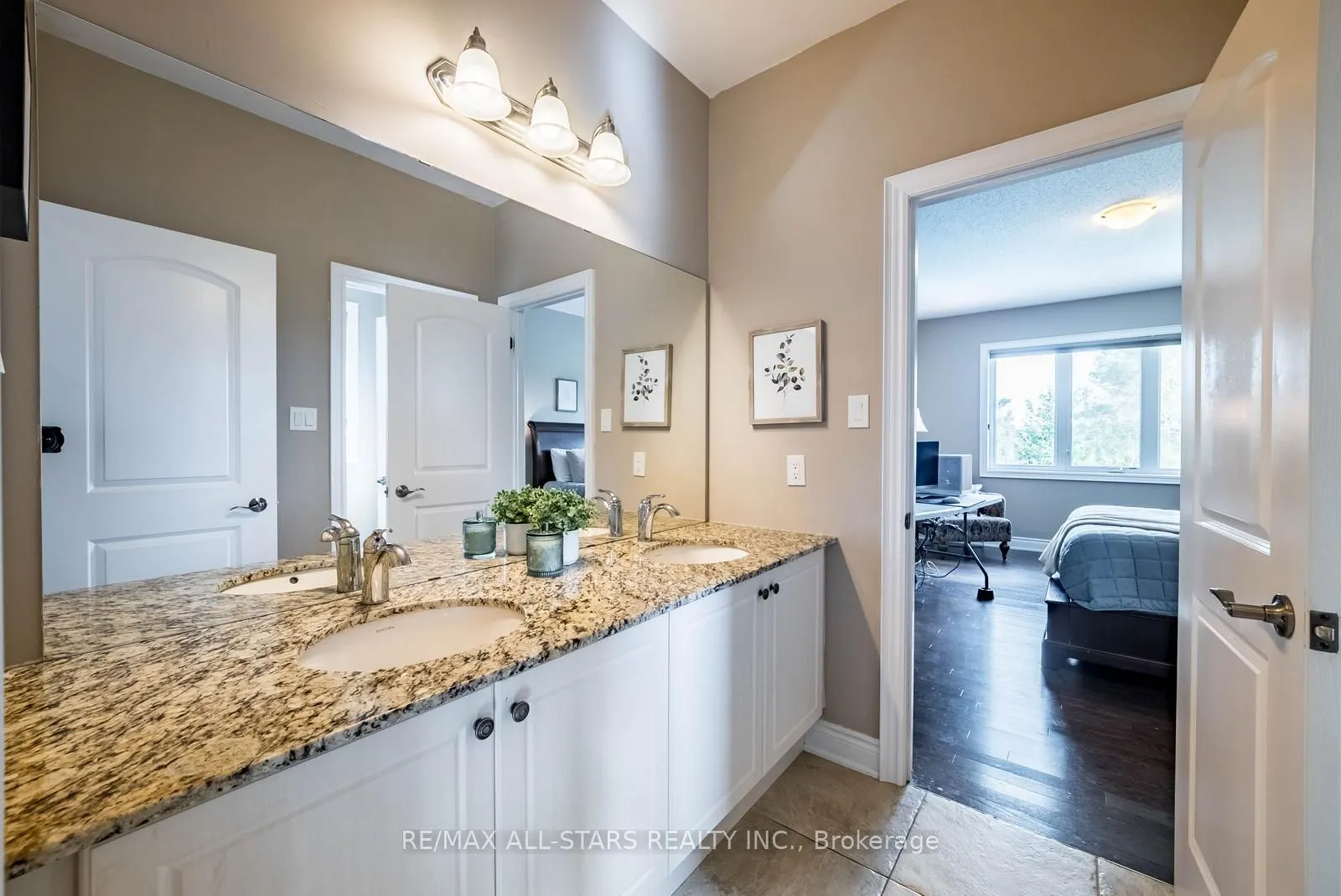 35 Somer Rumm Court