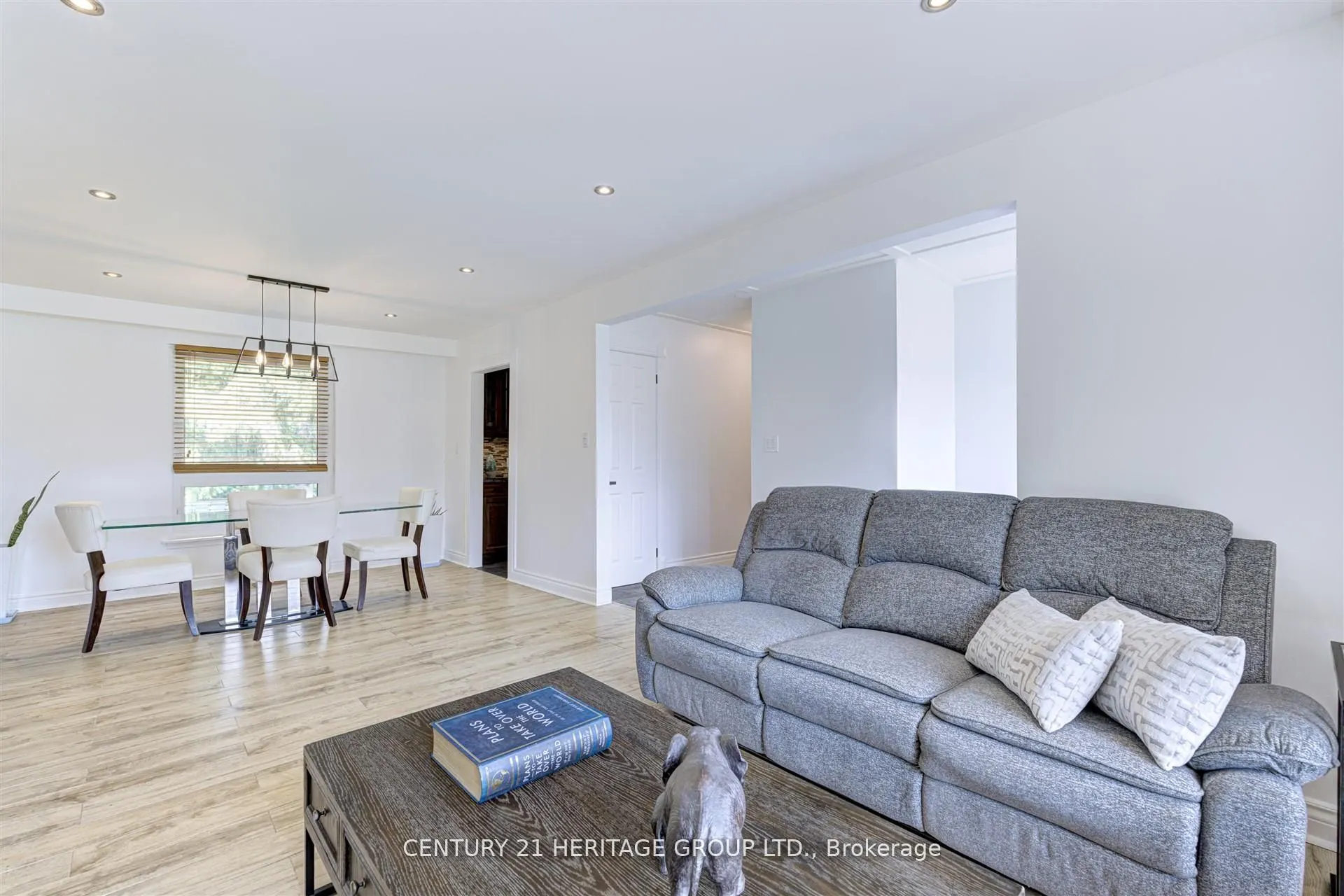 10 Bachly Crescent