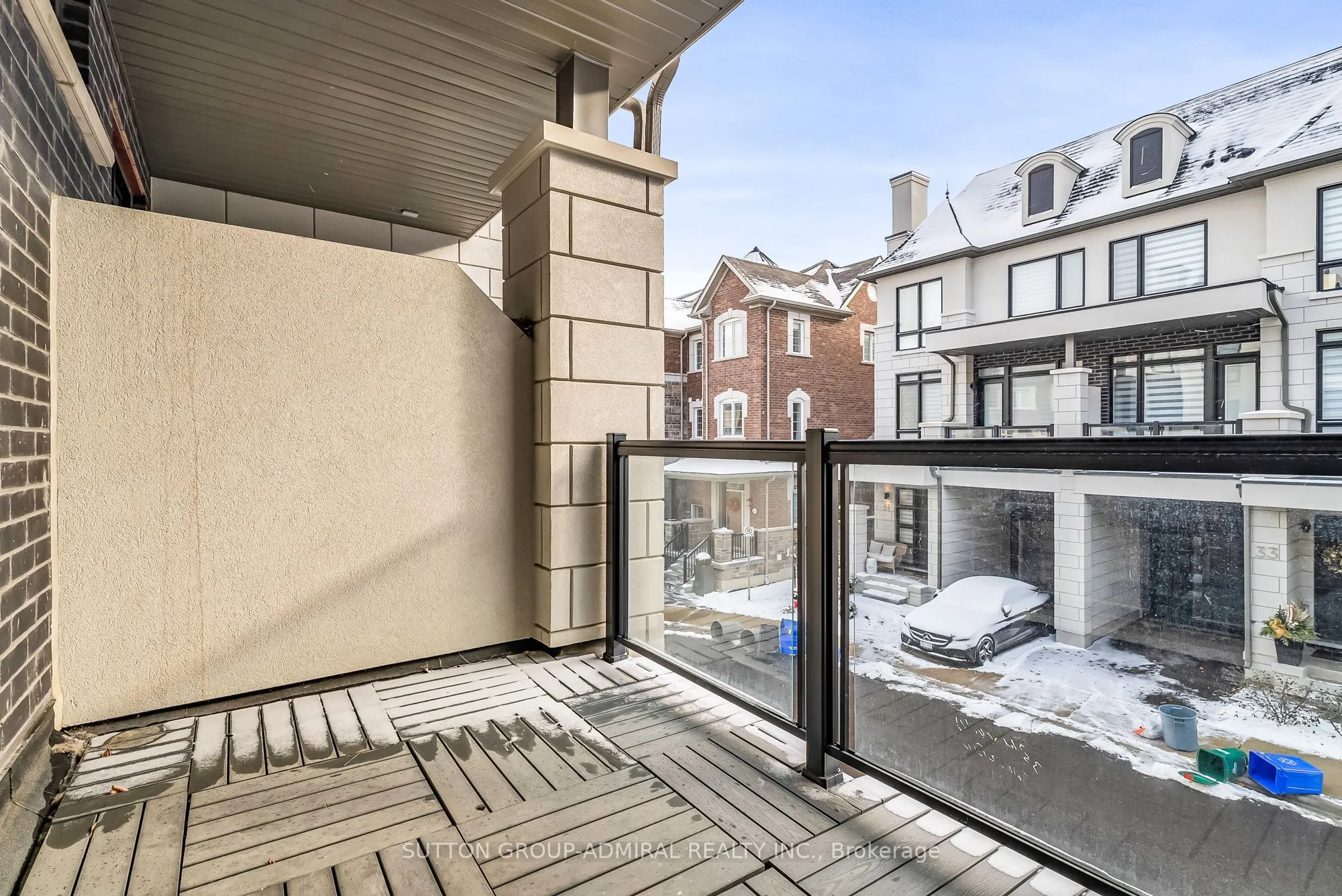 34 Globemaster Lane S