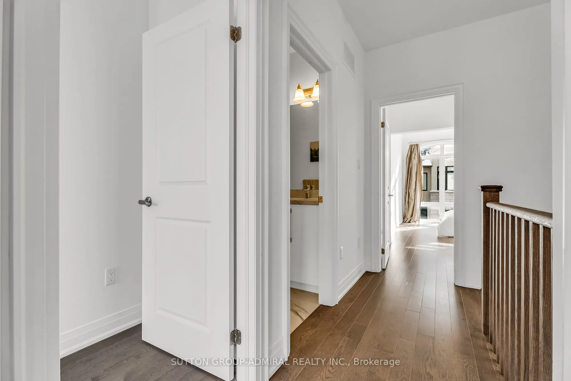 34 Globemaster Lane S