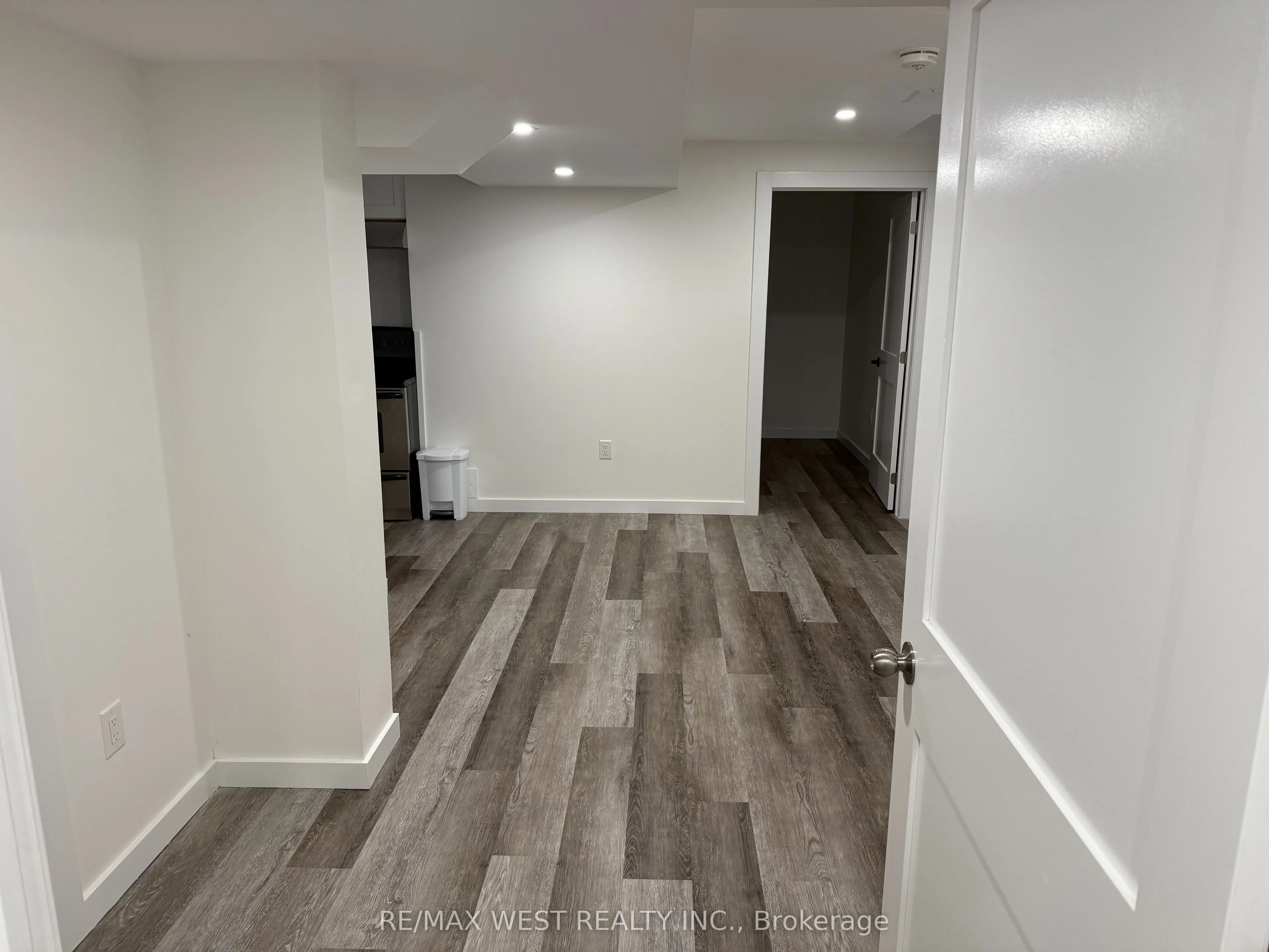 82 Mediterra Drive, #Lower